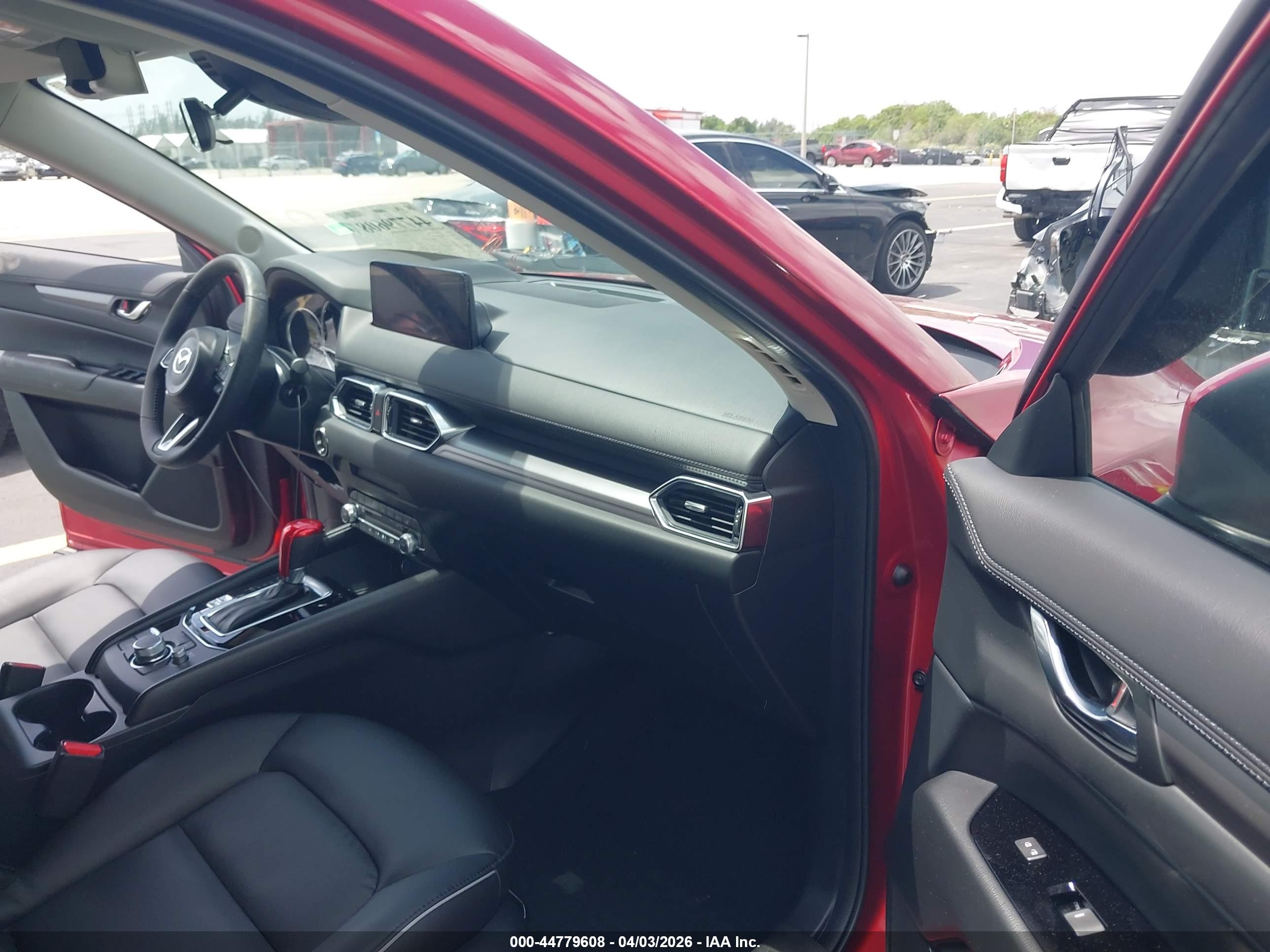 MAZDA CX-5 image 5