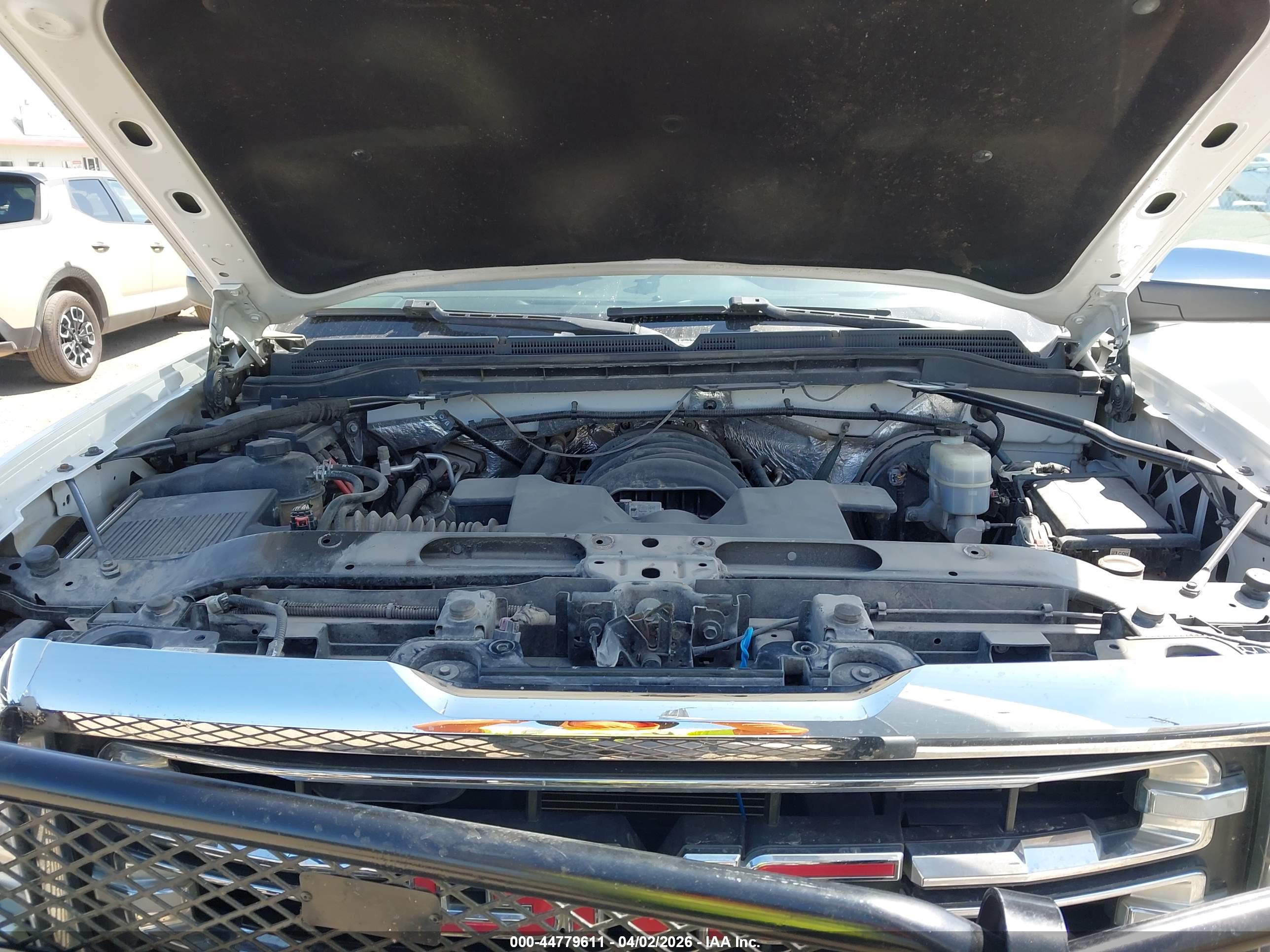 GMC SIERRA image 10