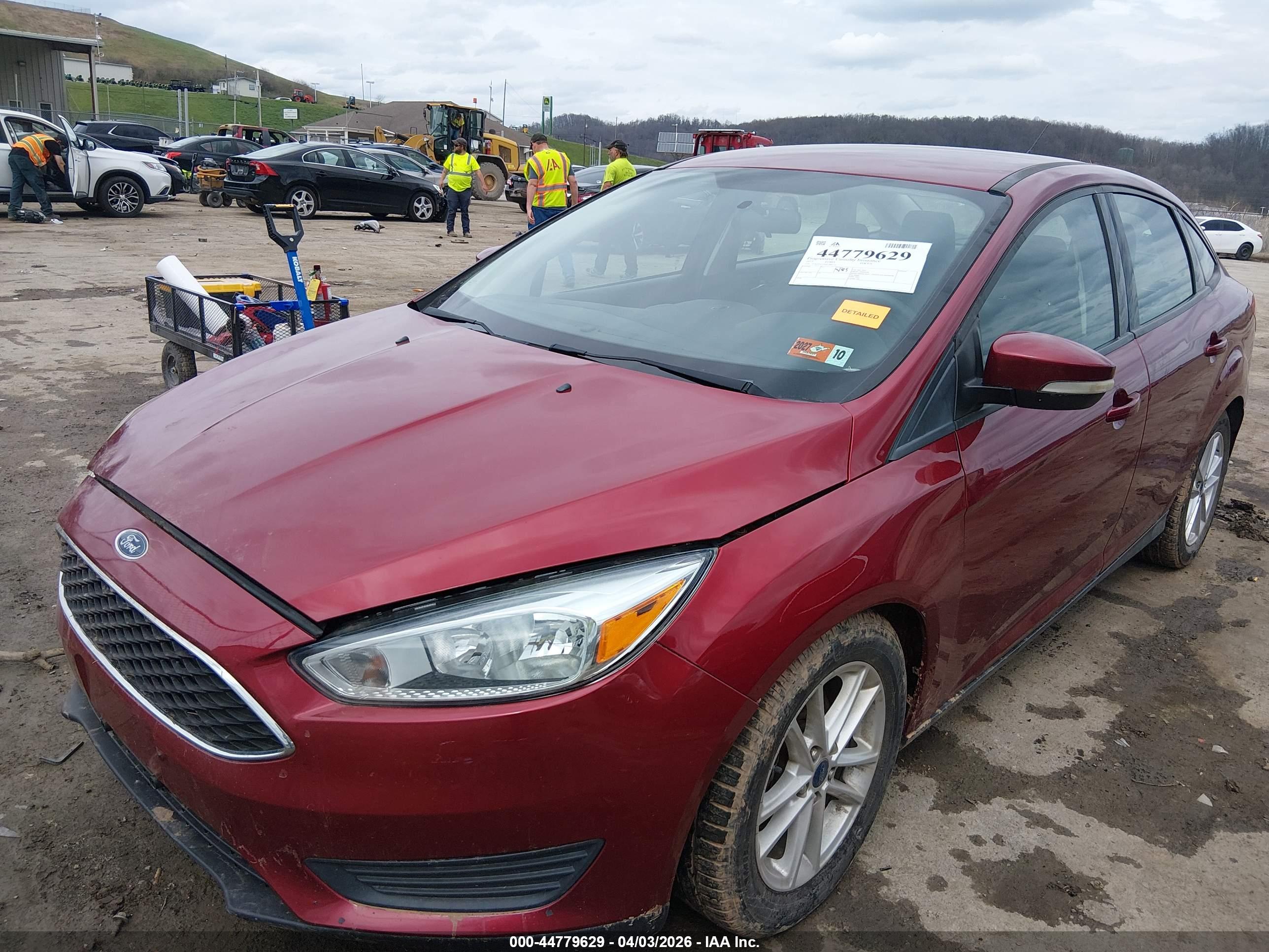 FORD FOCUS image 2