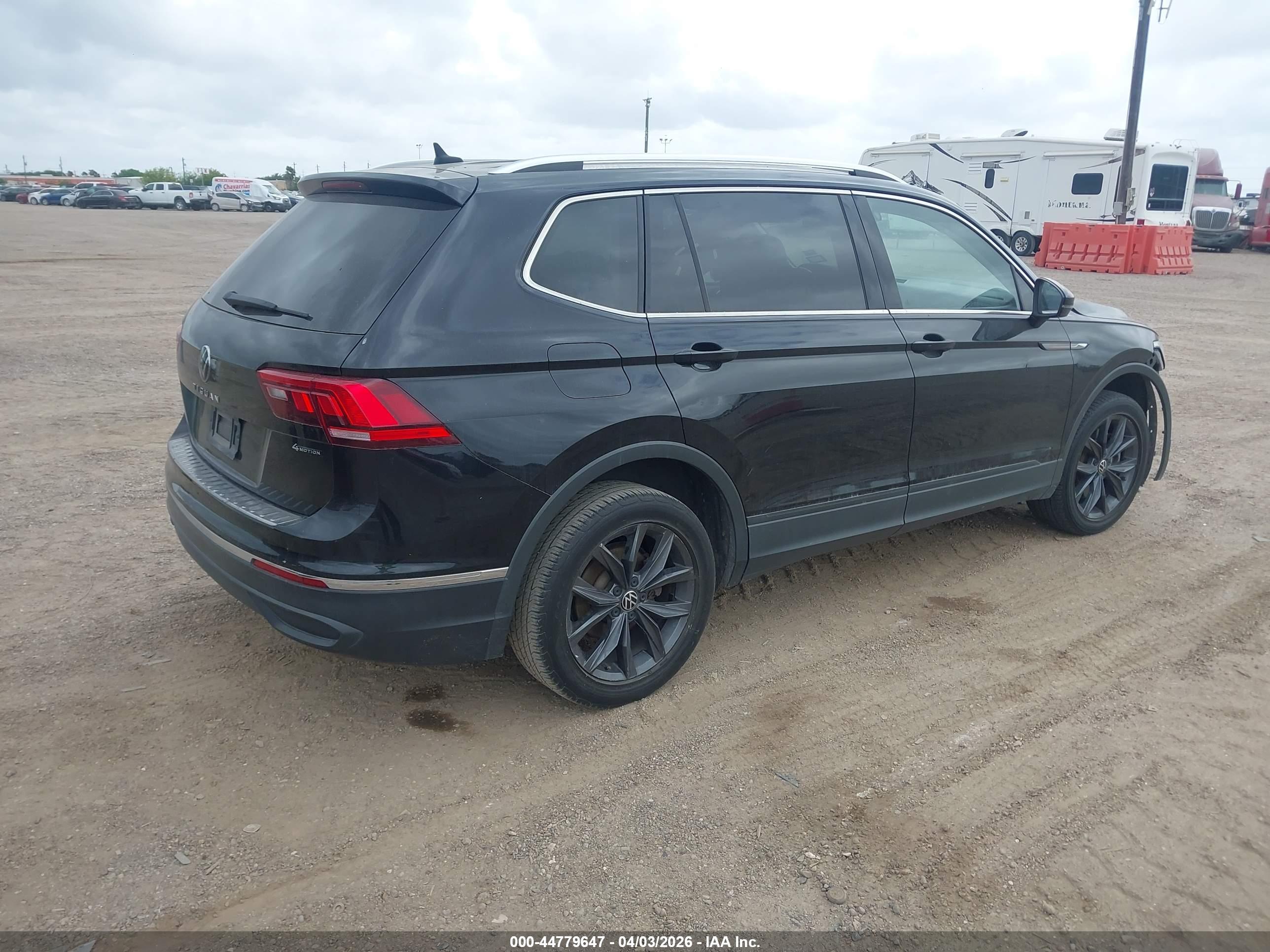 VOLKSWAGEN TIGUAN image 4