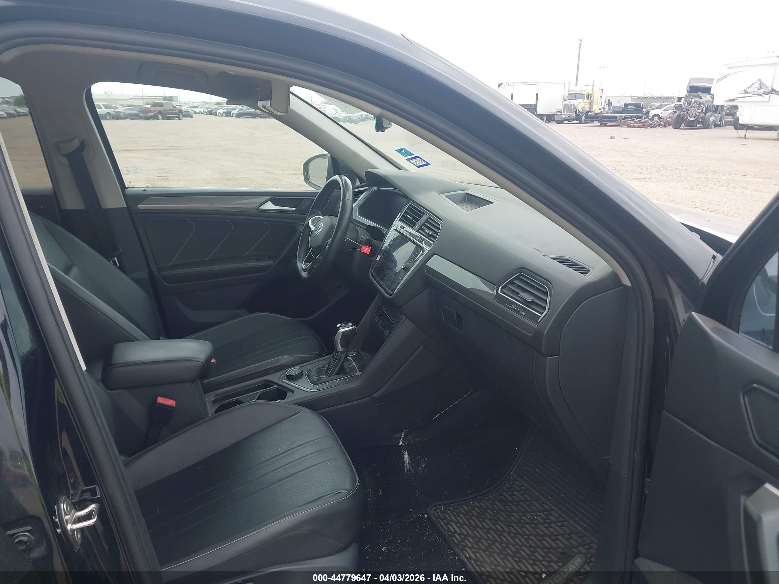 VOLKSWAGEN TIGUAN image 5