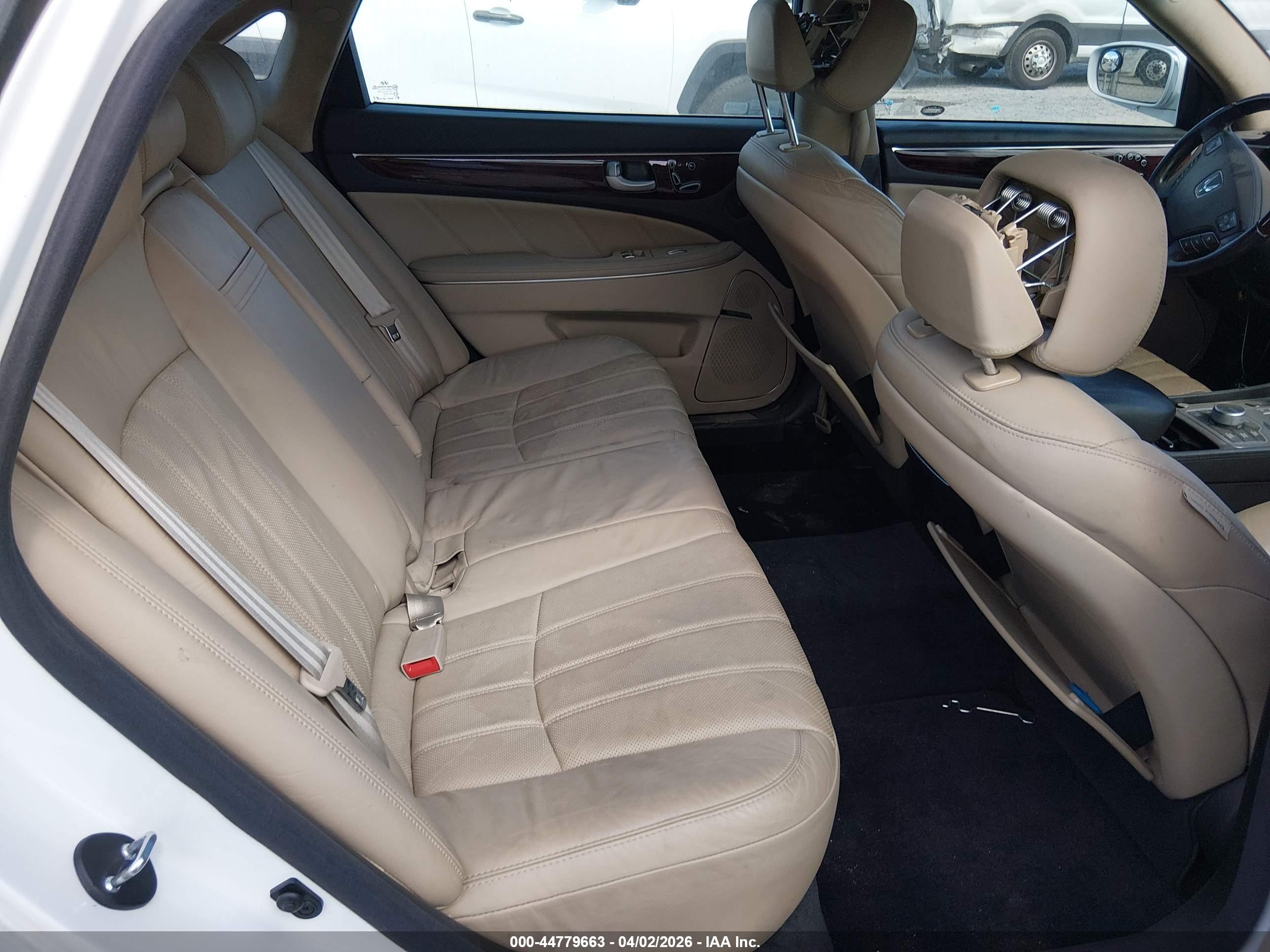HYUNDAI EQUUS image 8