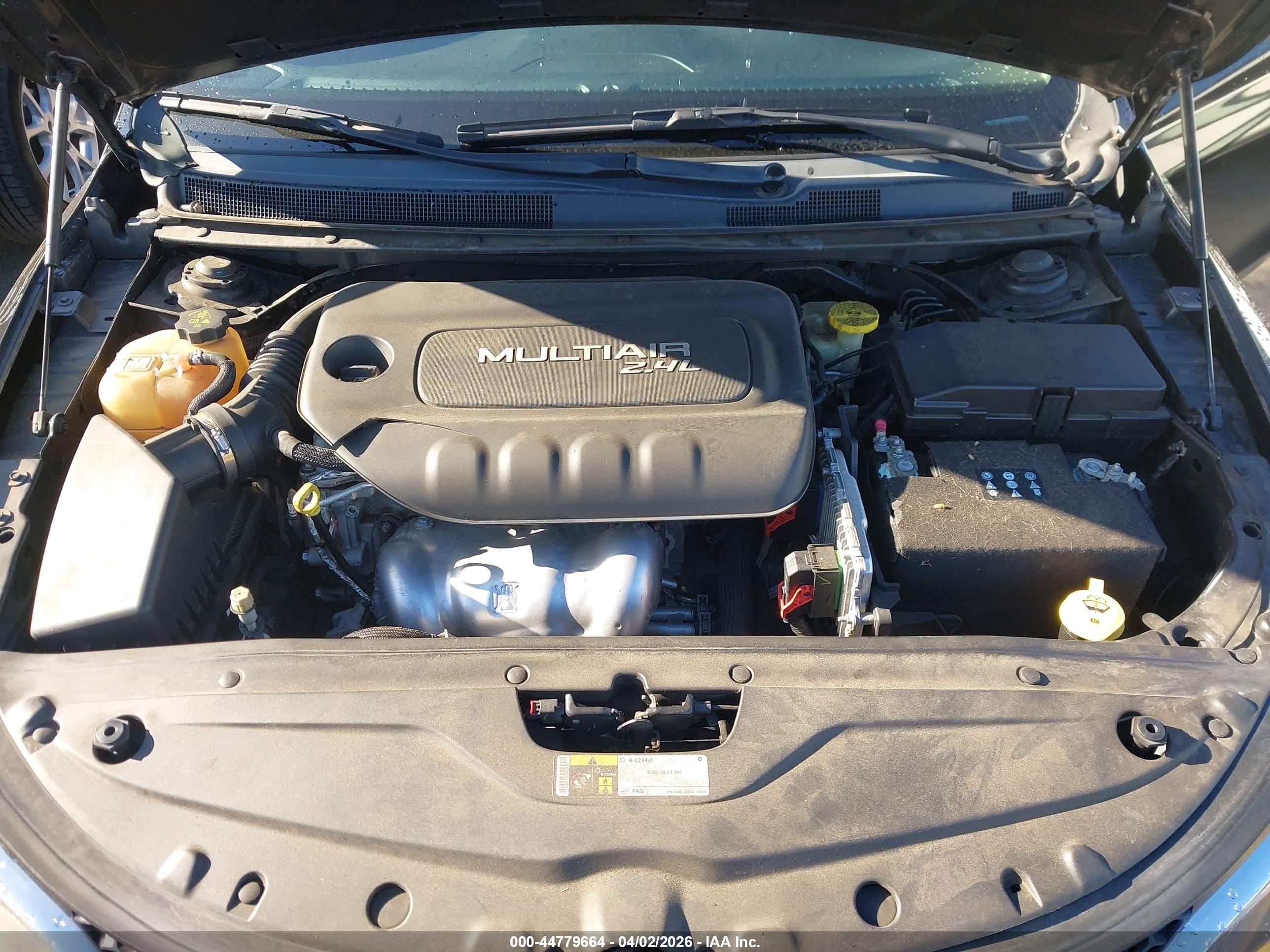 CHRYSLER 200 image 10