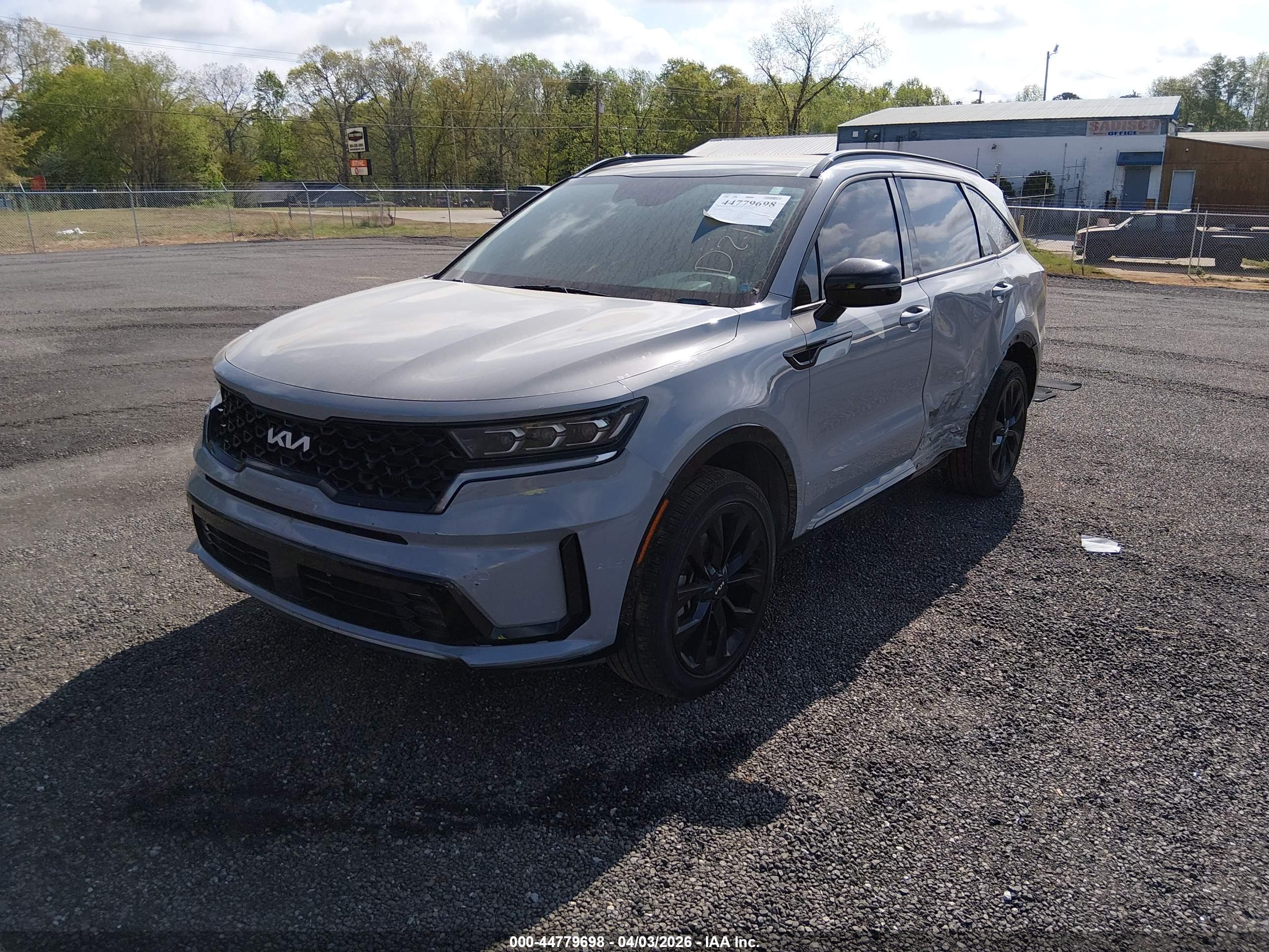 KIA SORENTO image 2