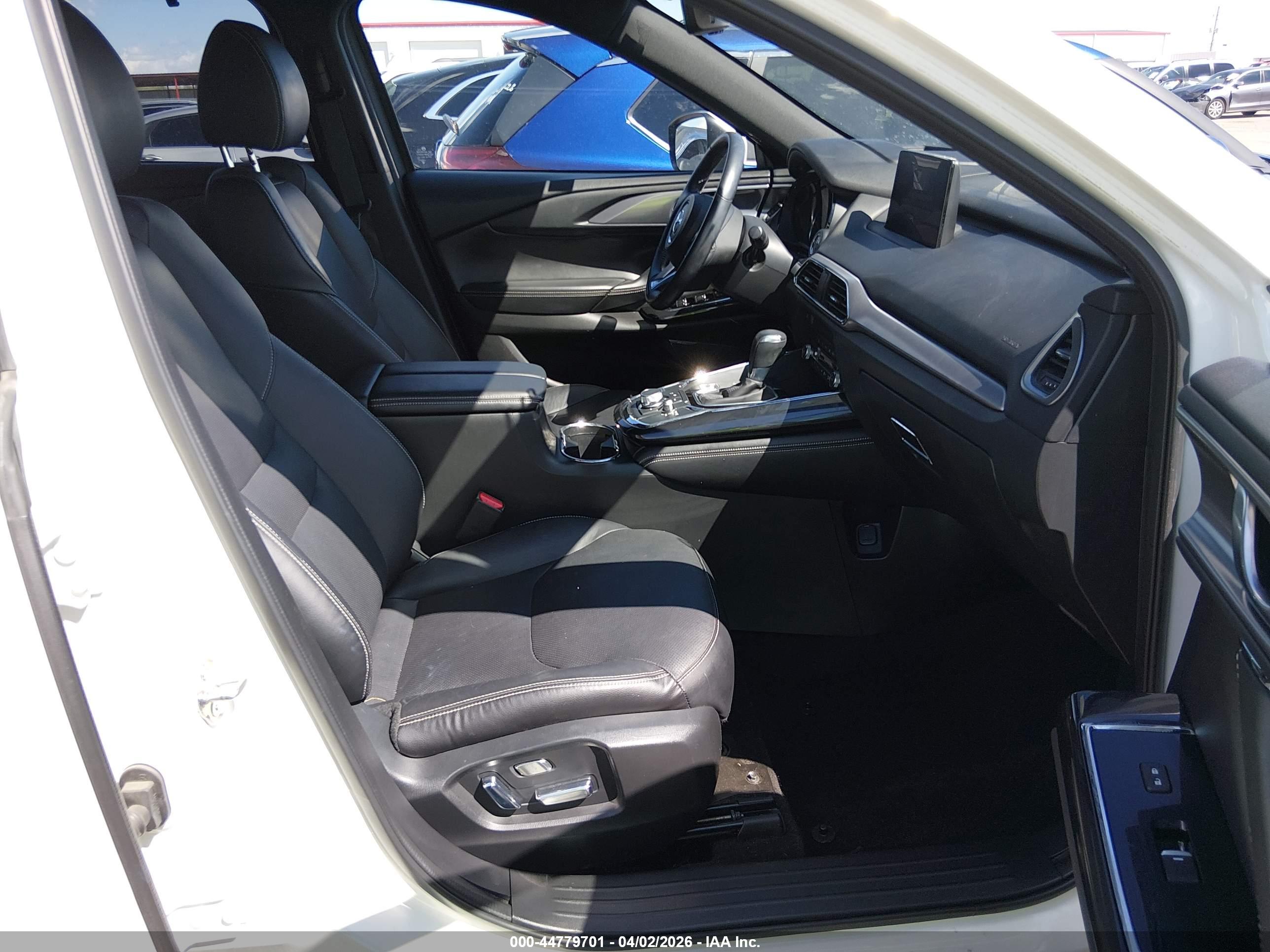 MAZDA CX-9 image 5