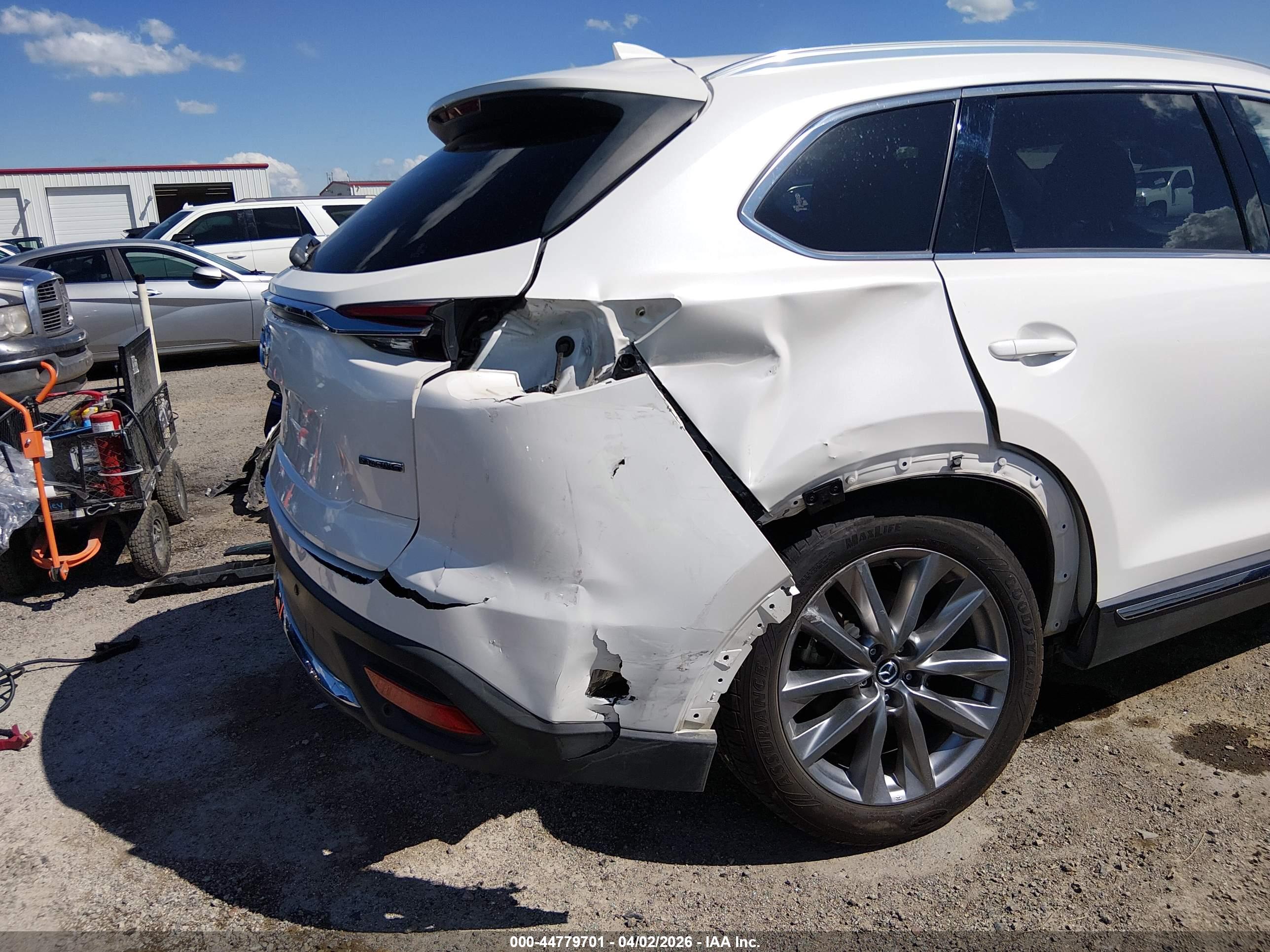MAZDA CX-9 image 6