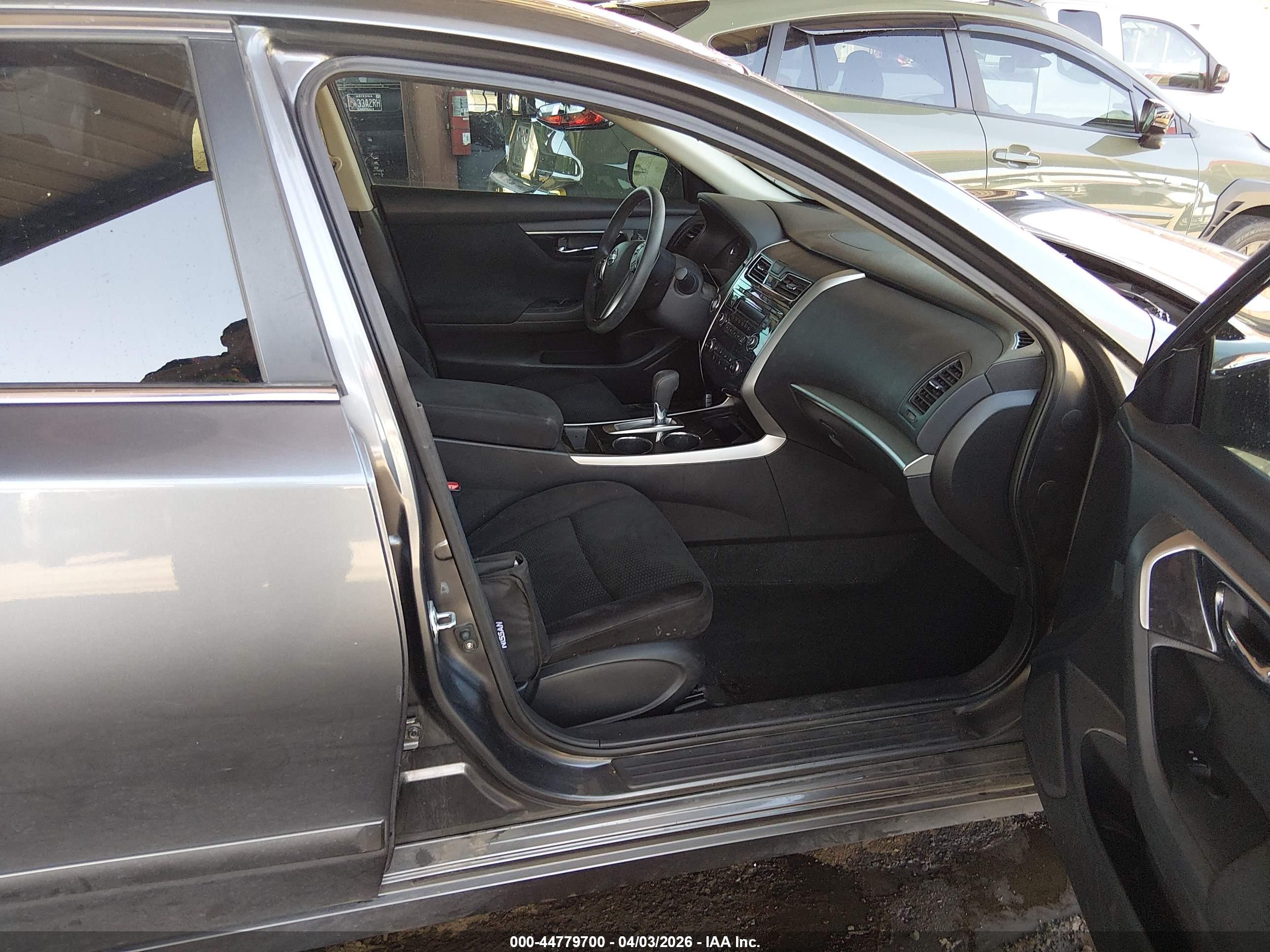NISSAN ALTIMA image 5