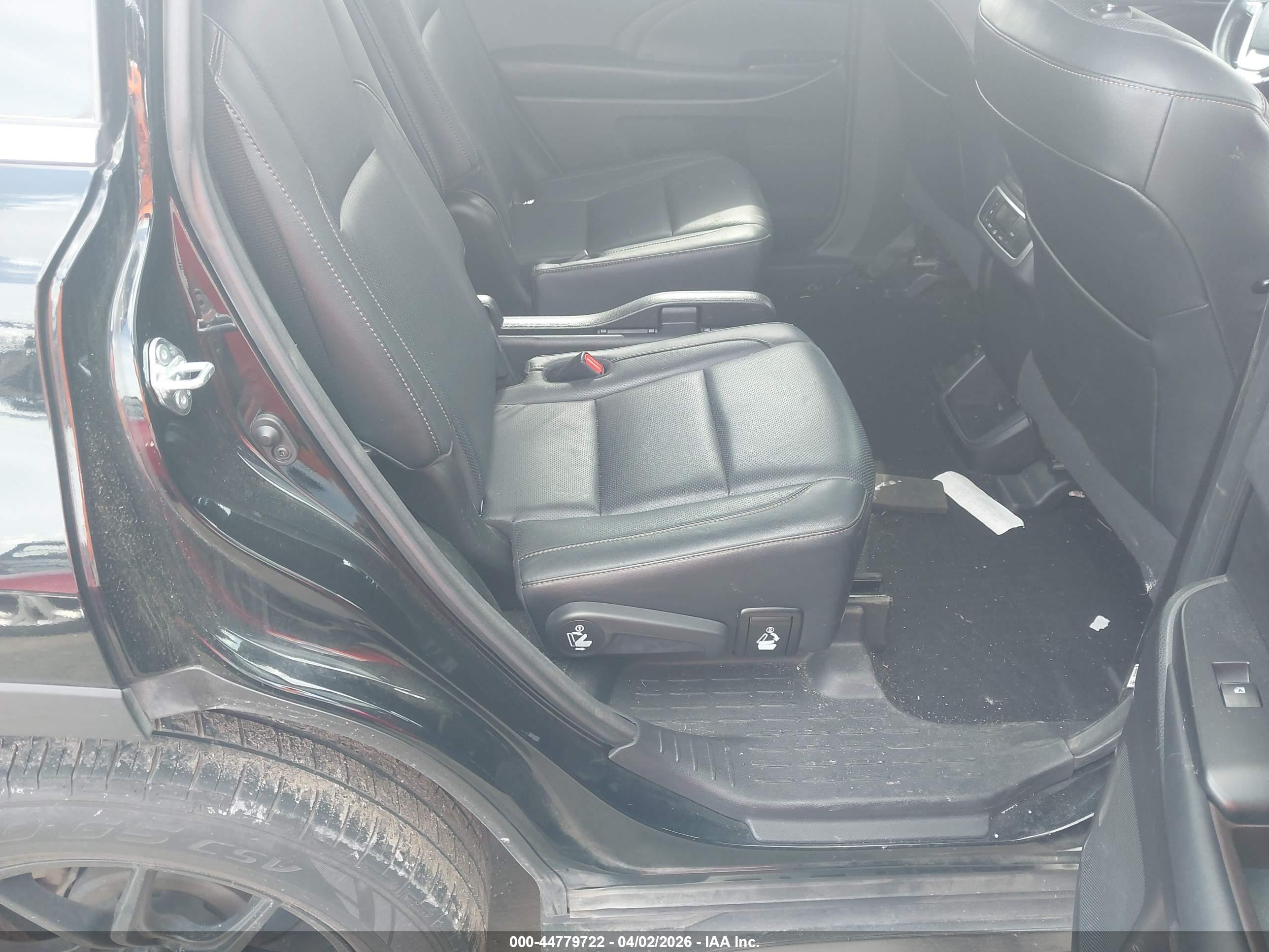 TOYOTA HIGHLANDER image 8