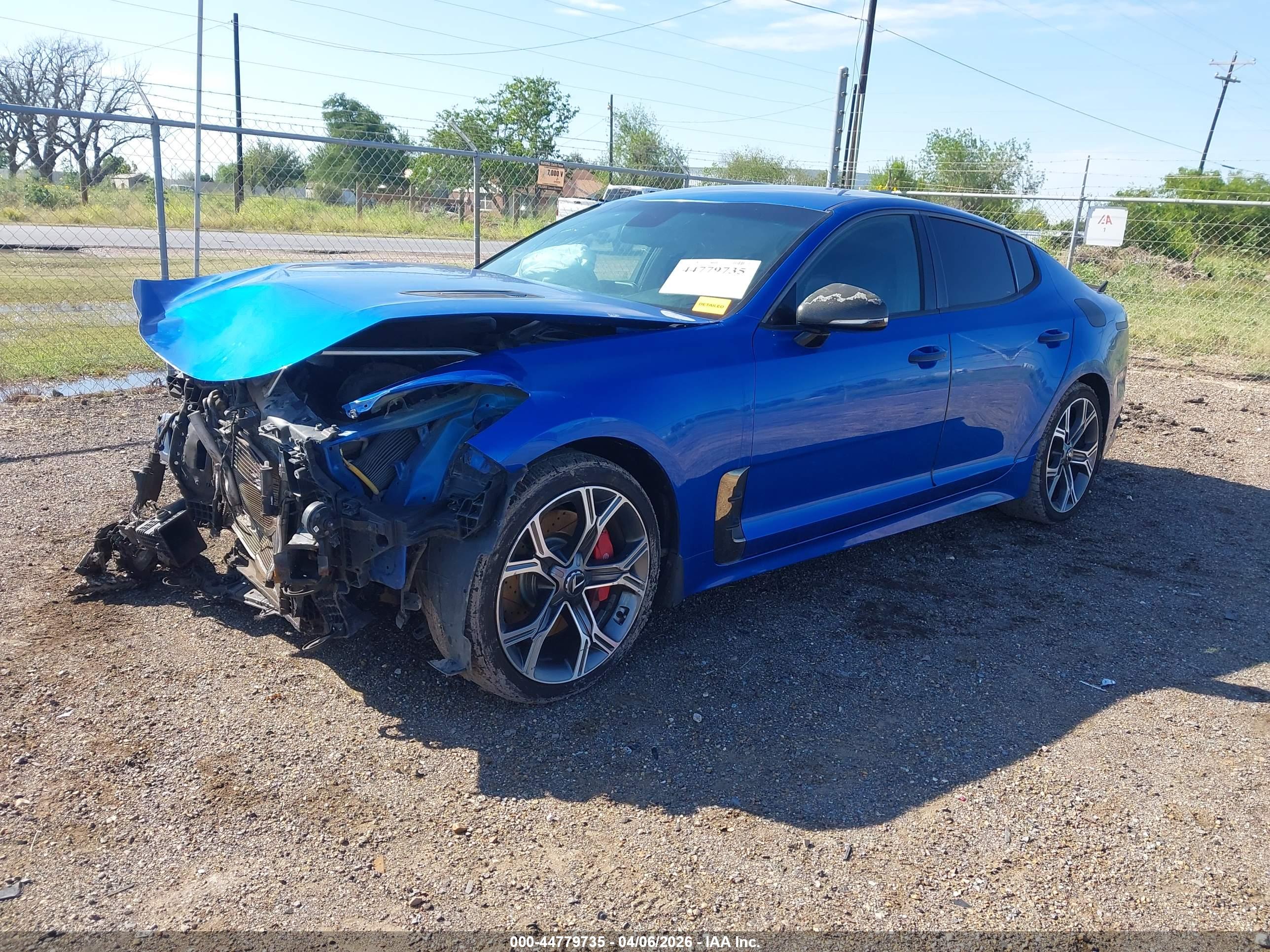KIA STINGER image 2