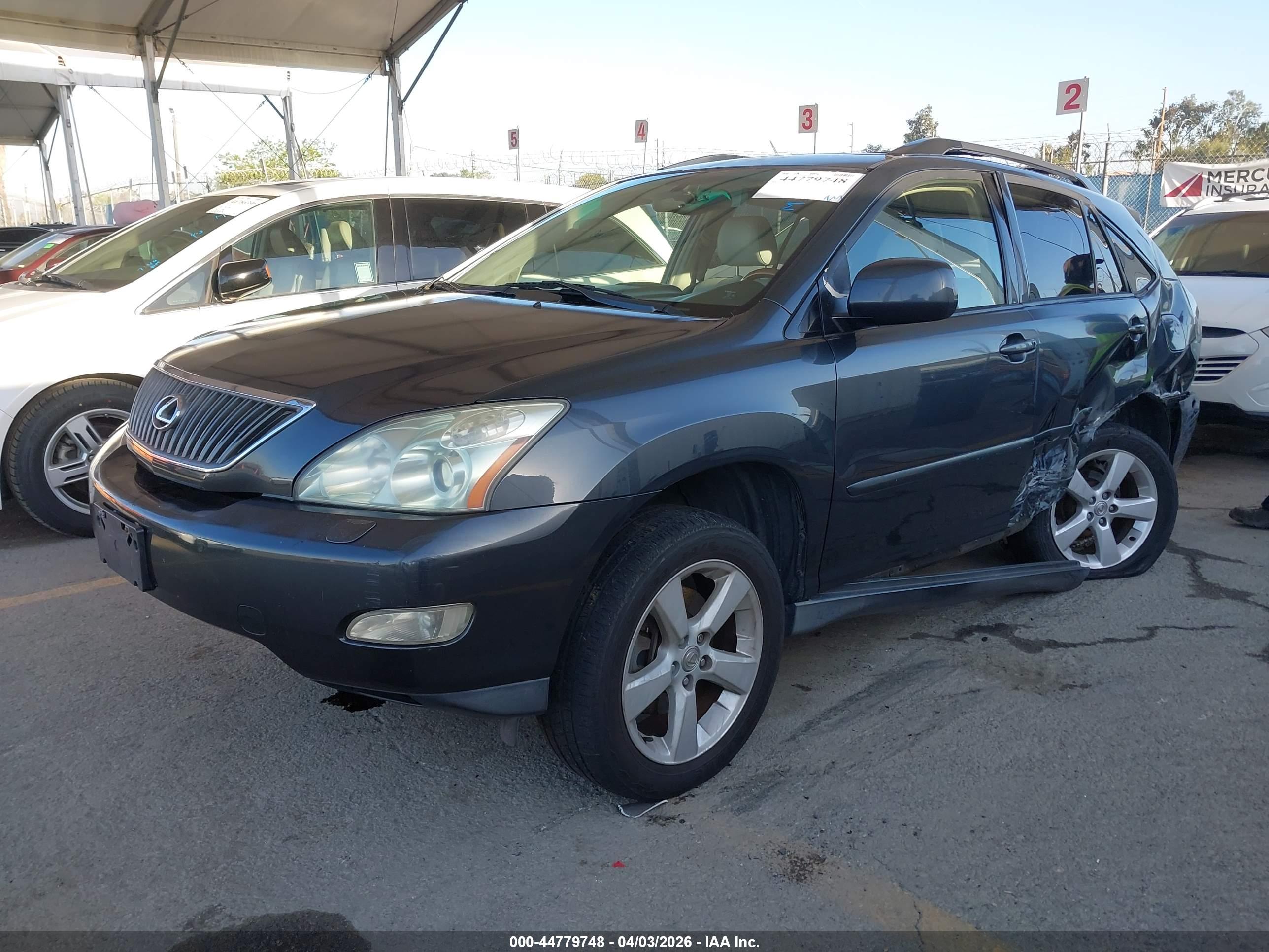 LEXUS RX image 2