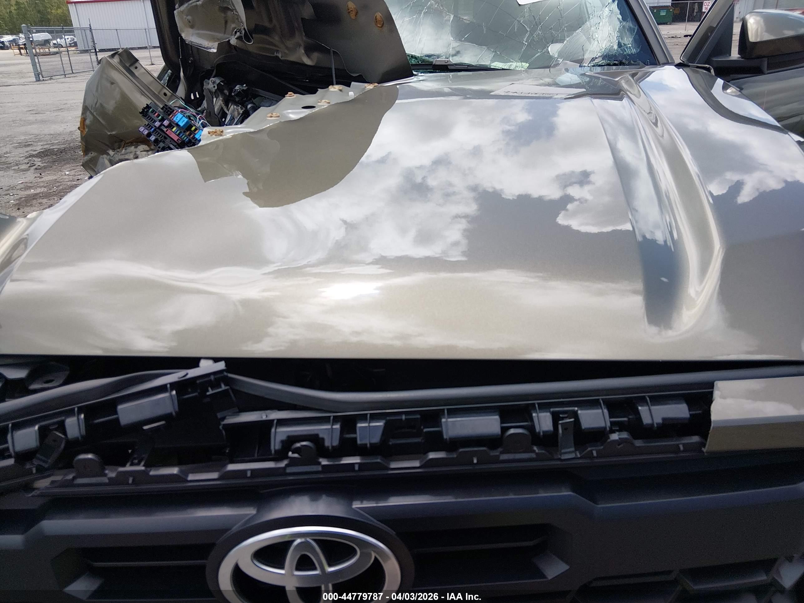 TOYOTA TACOMA image 10
