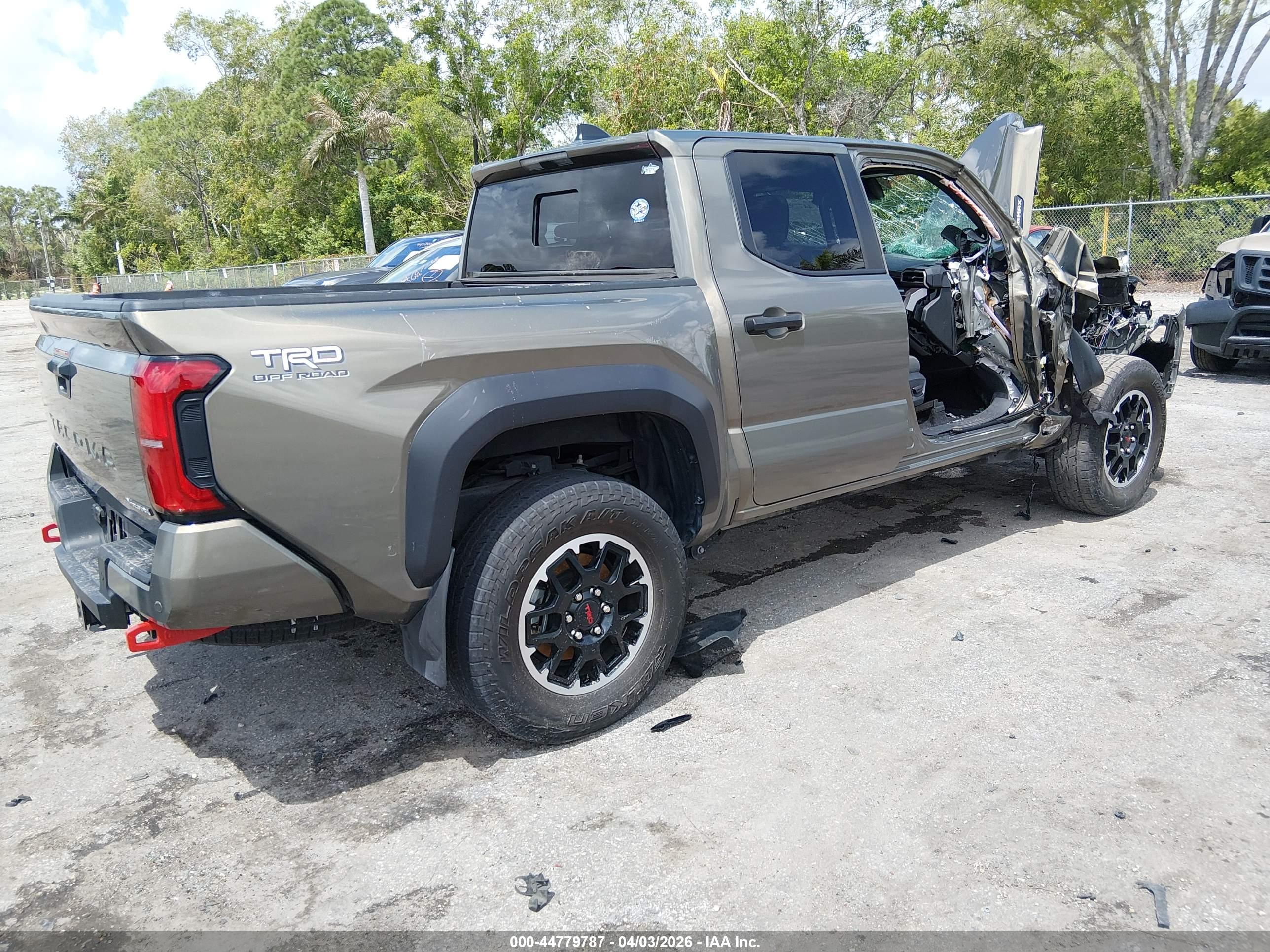 TOYOTA TACOMA image 4