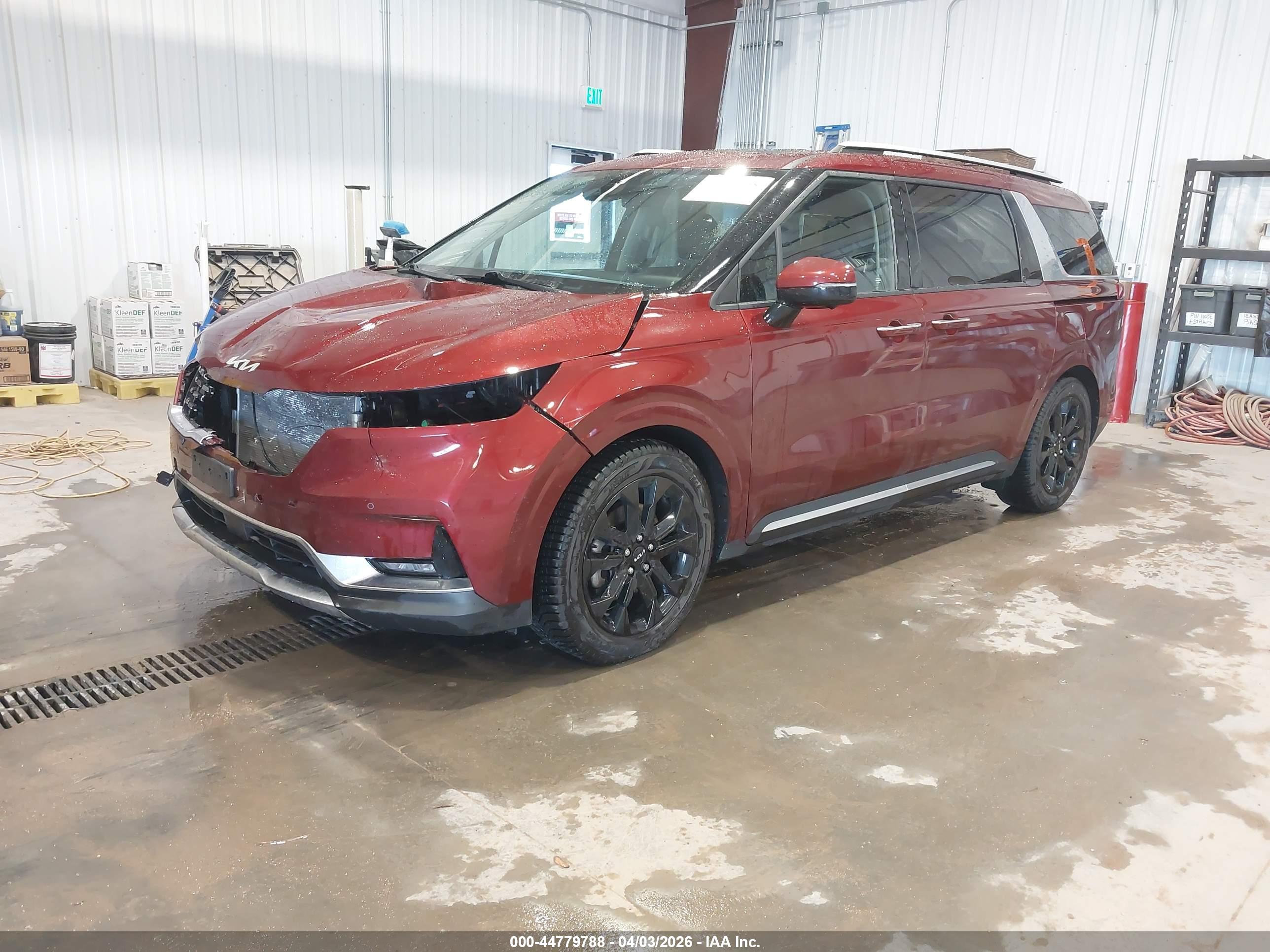 KIA CARNIVAL image 2