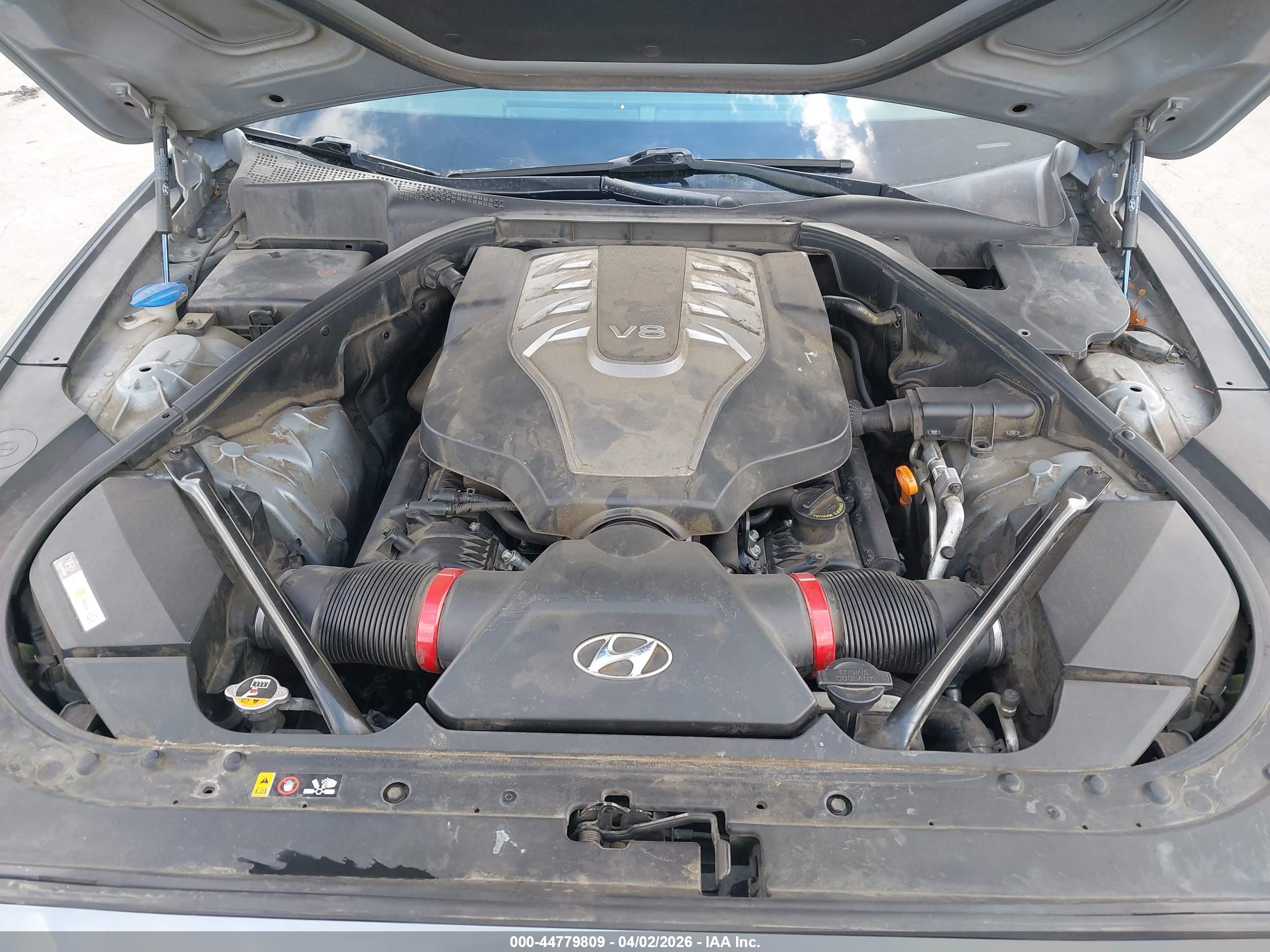 HYUNDAI GENESIS image 10