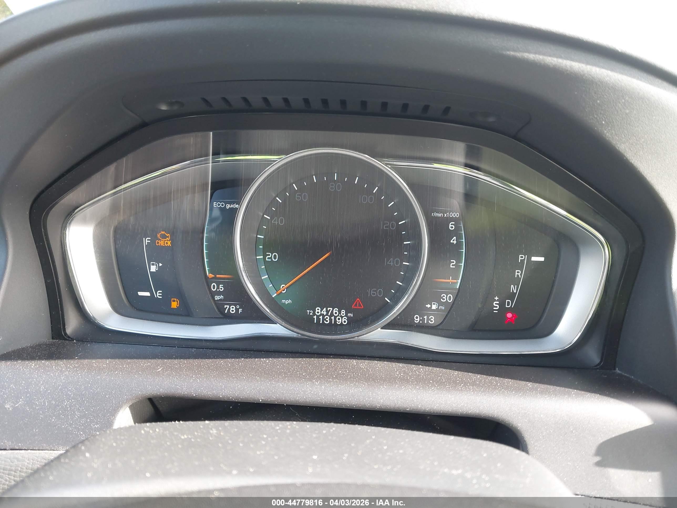 VOLVO XC60 image 7