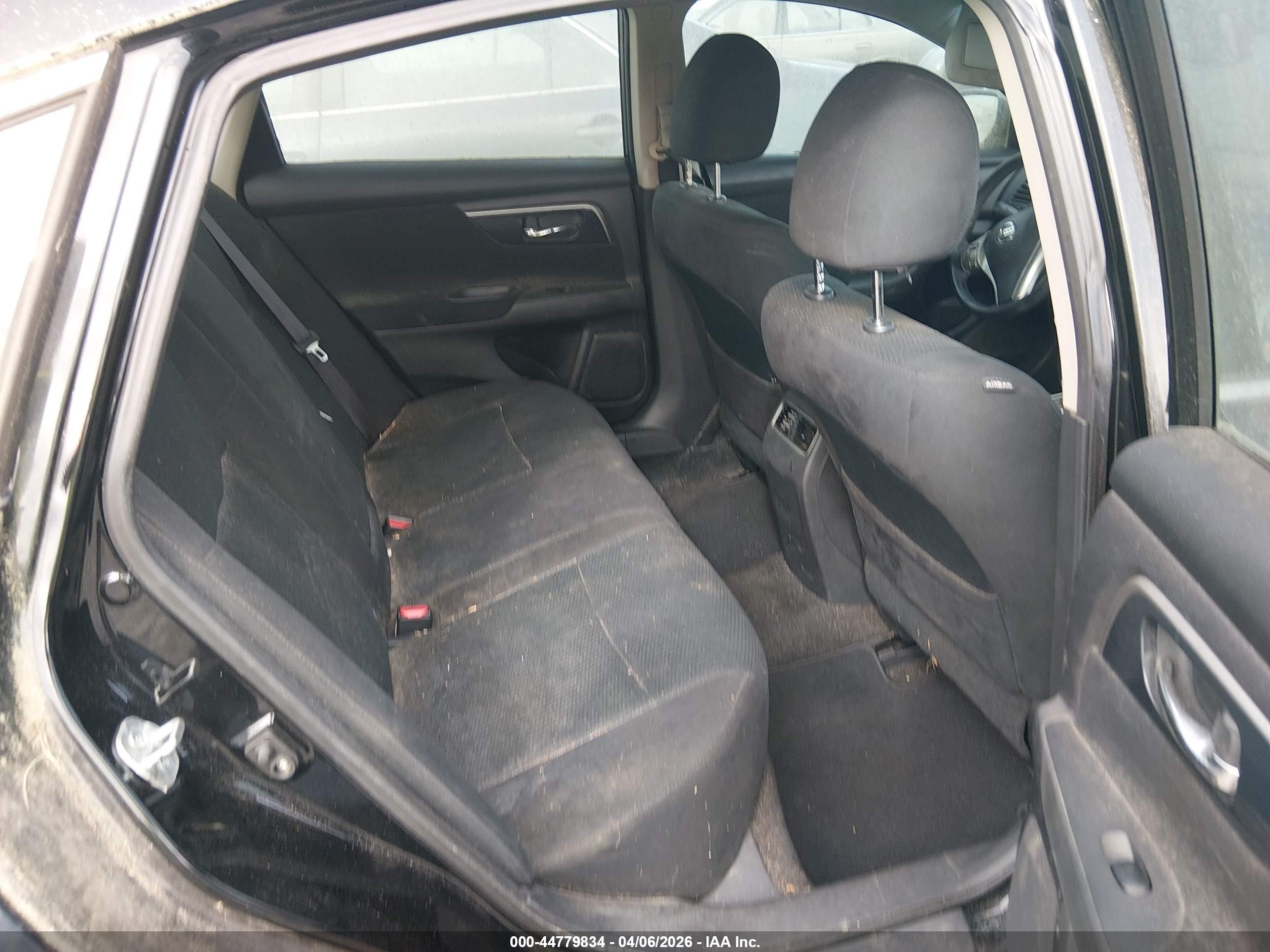 NISSAN ALTIMA image 8