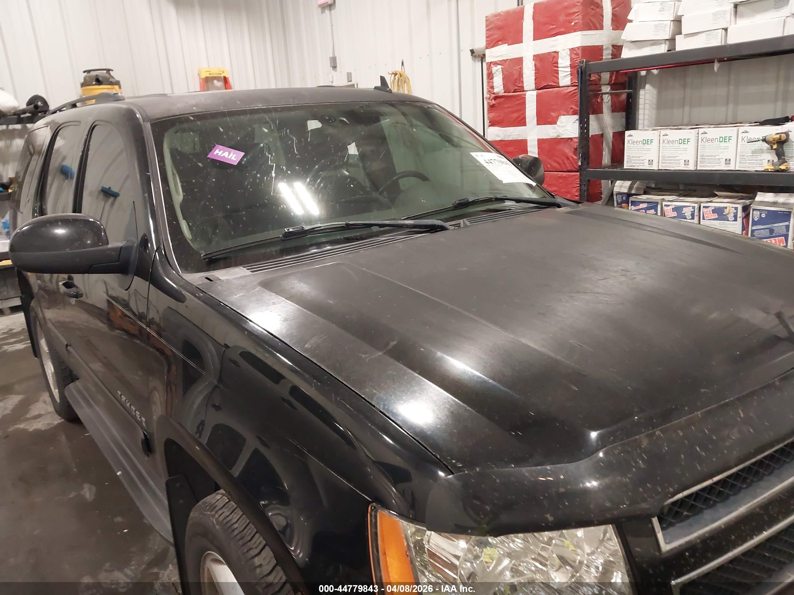 CHEVROLET TAHOE image 6