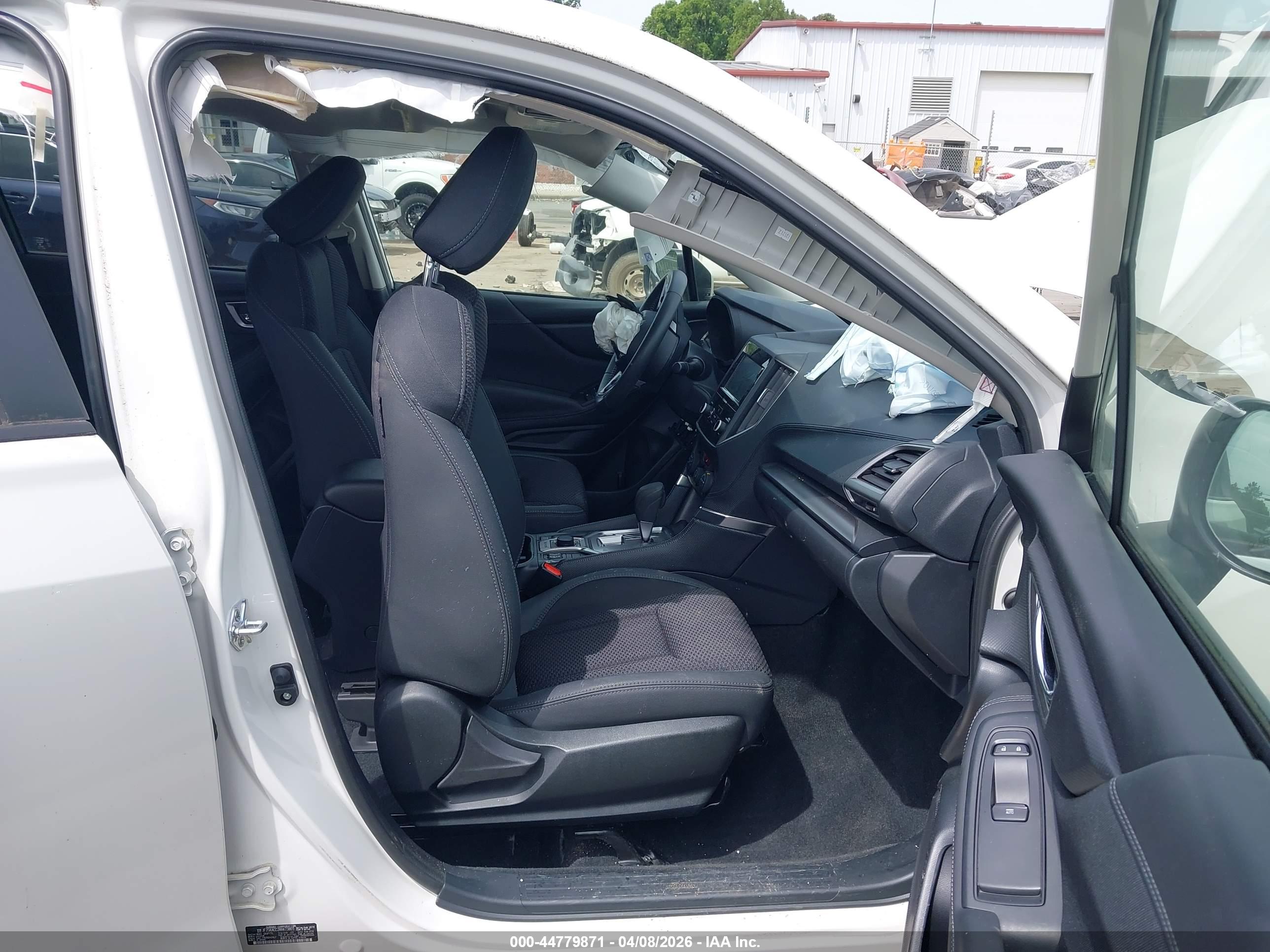 SUBARU FORESTER image 5