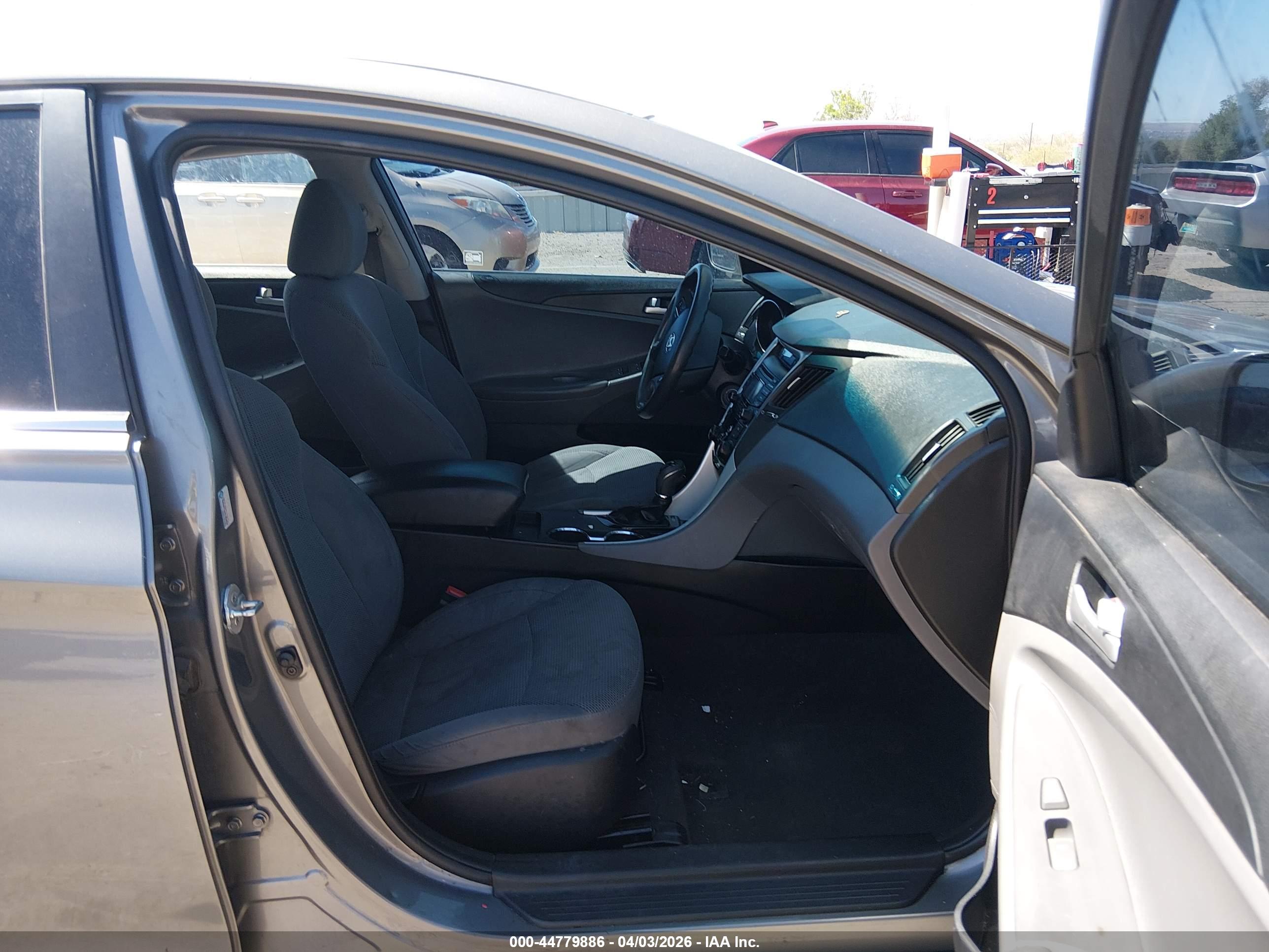 HYUNDAI SONATA image 5