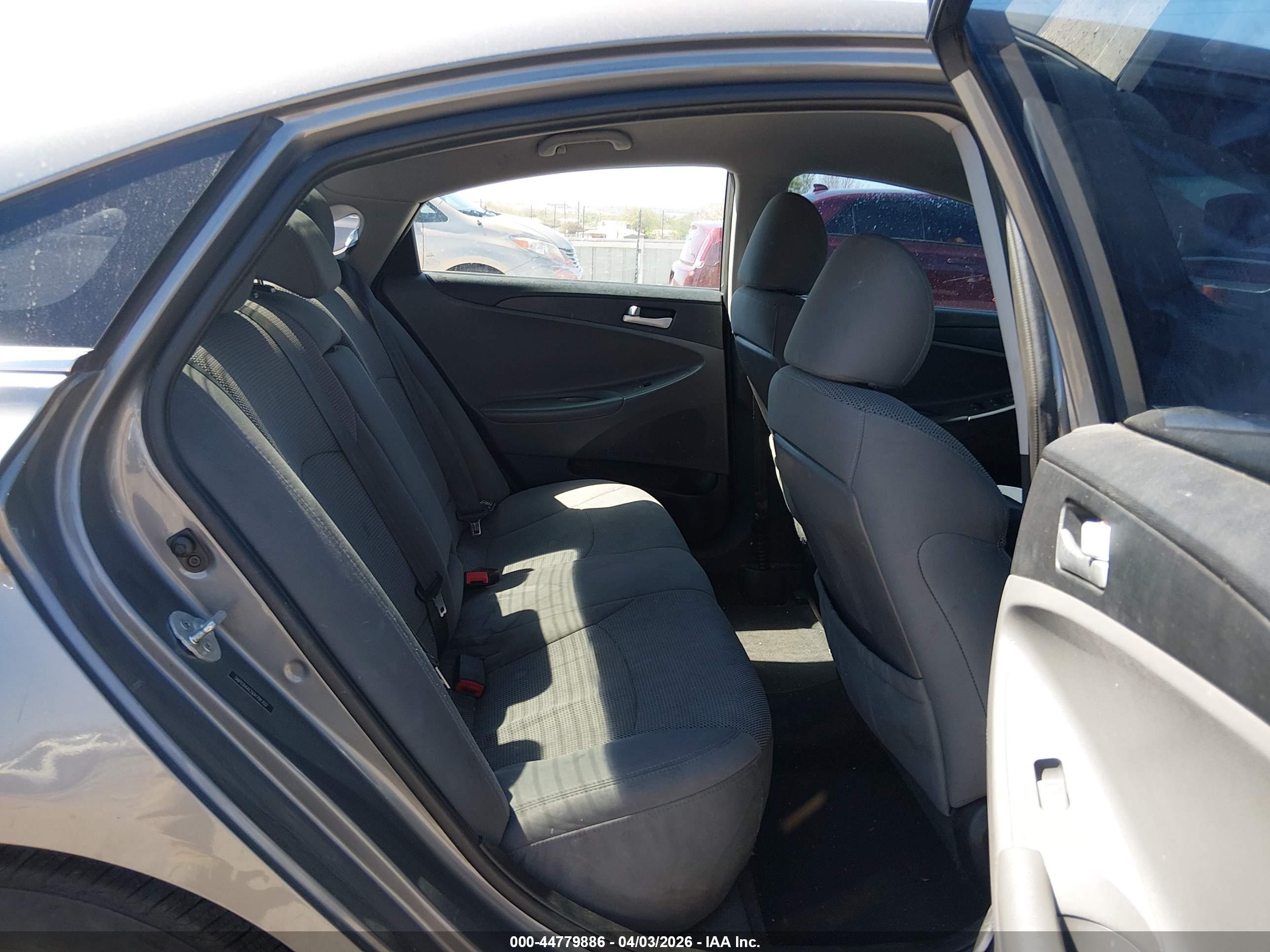 HYUNDAI SONATA image 8