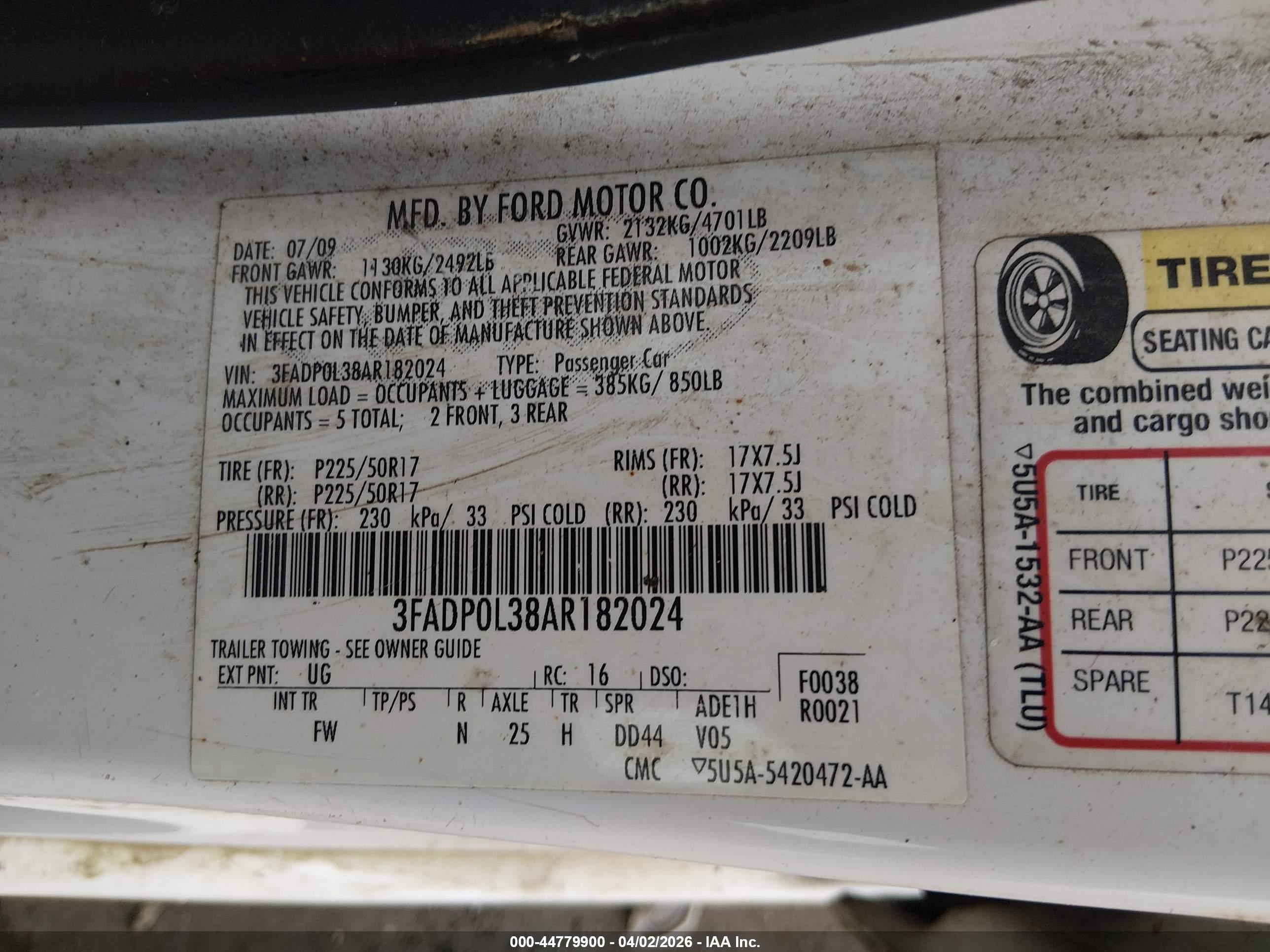 FORD FUSION image 9