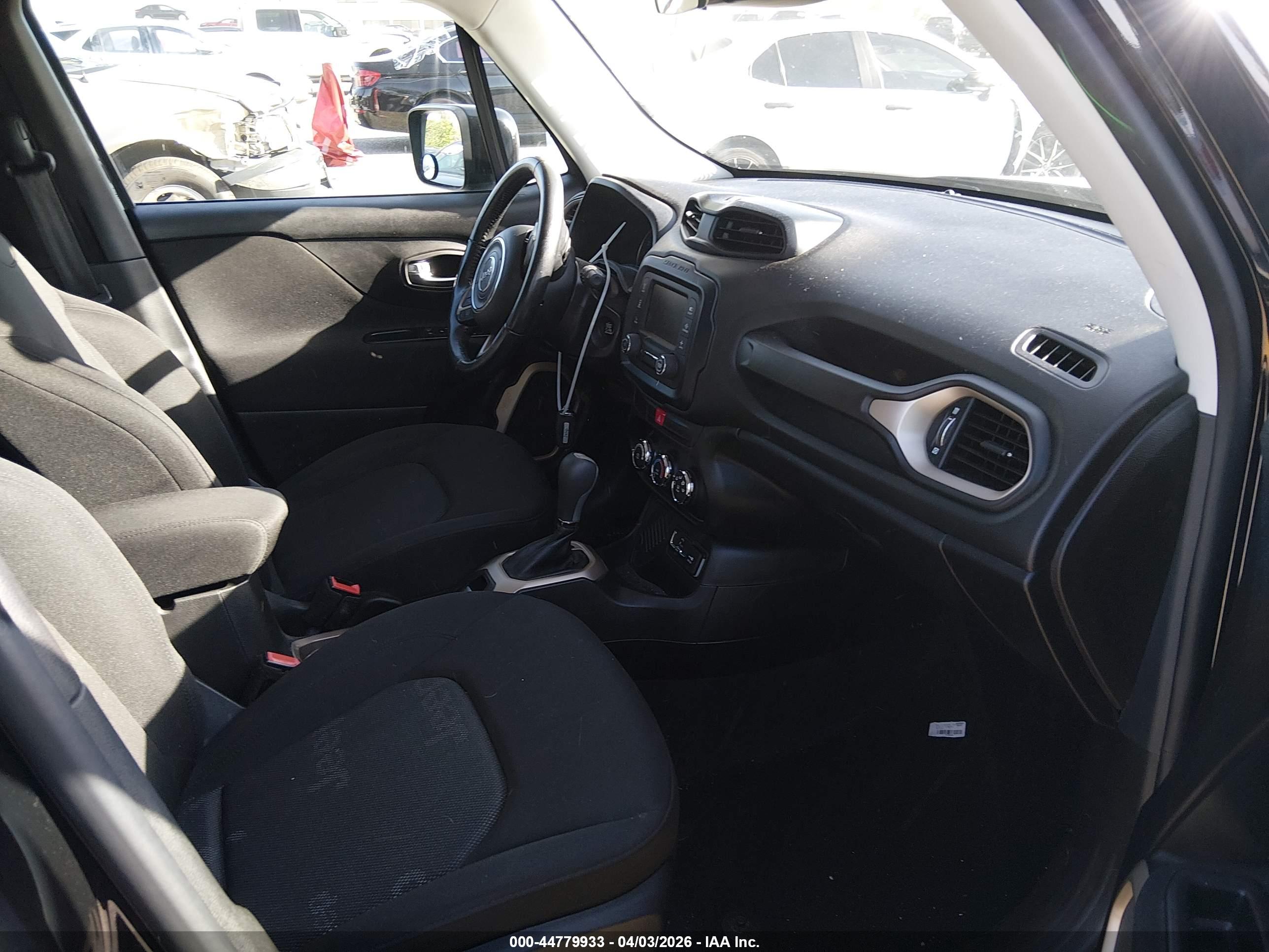JEEP RENEGADE image 5