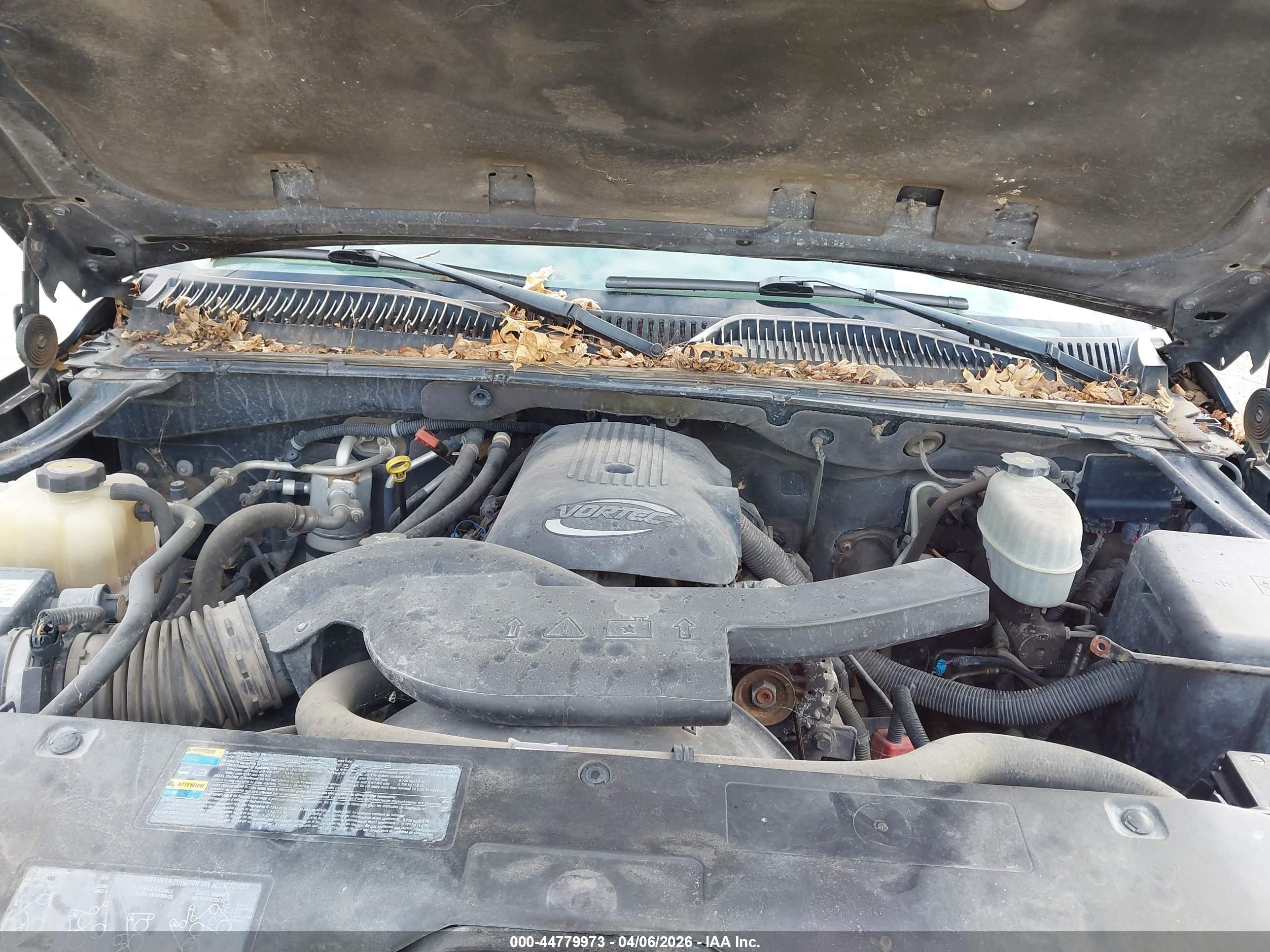 CHEVROLET SUBURBAN image 10
