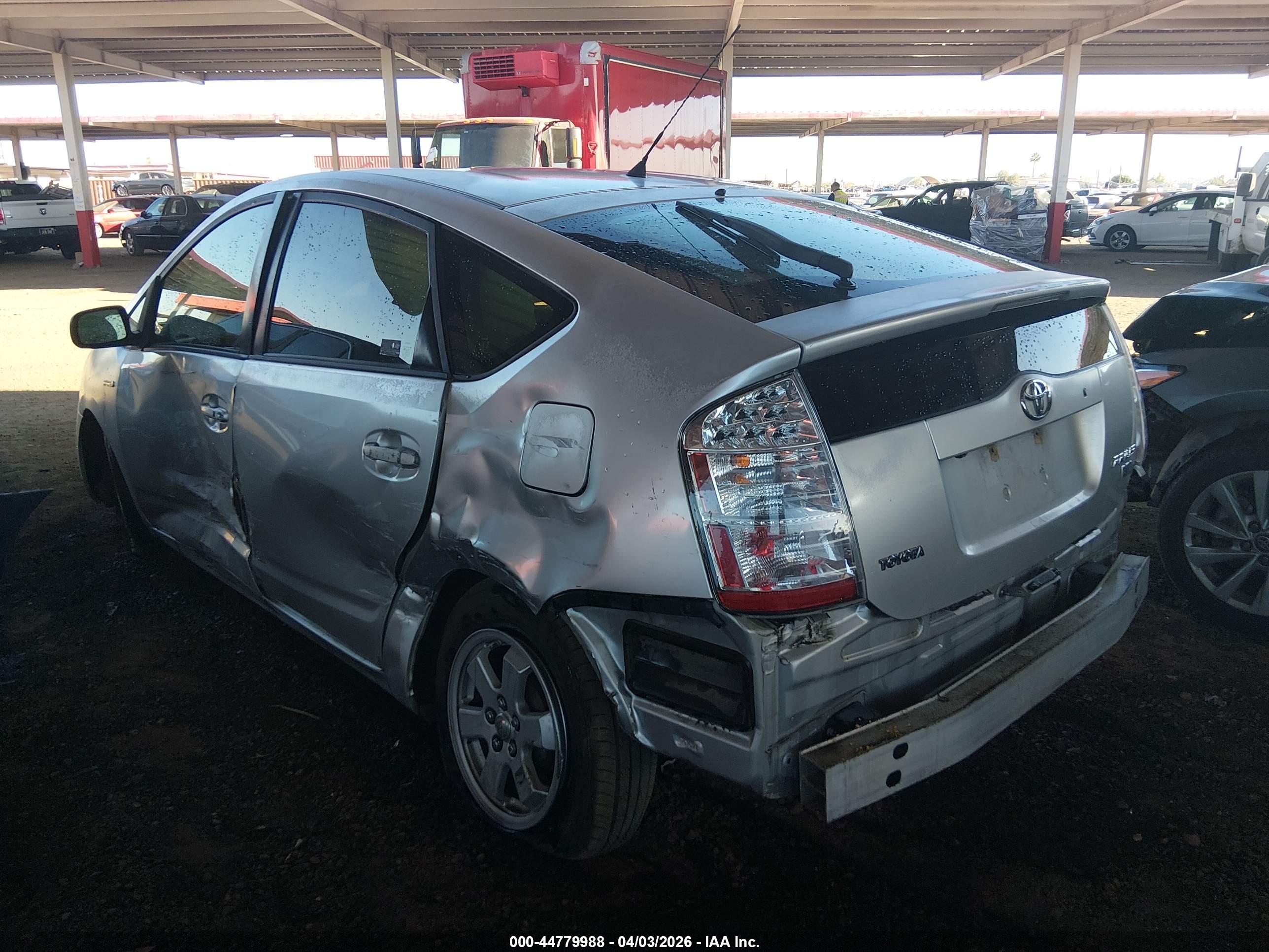 TOYOTA PRIUS image 3