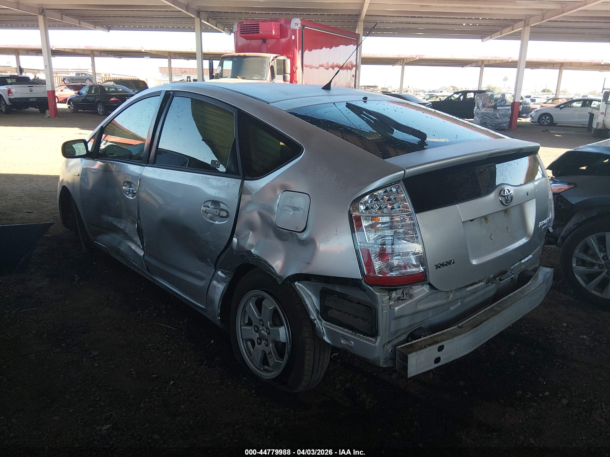 TOYOTA PRIUS image 6