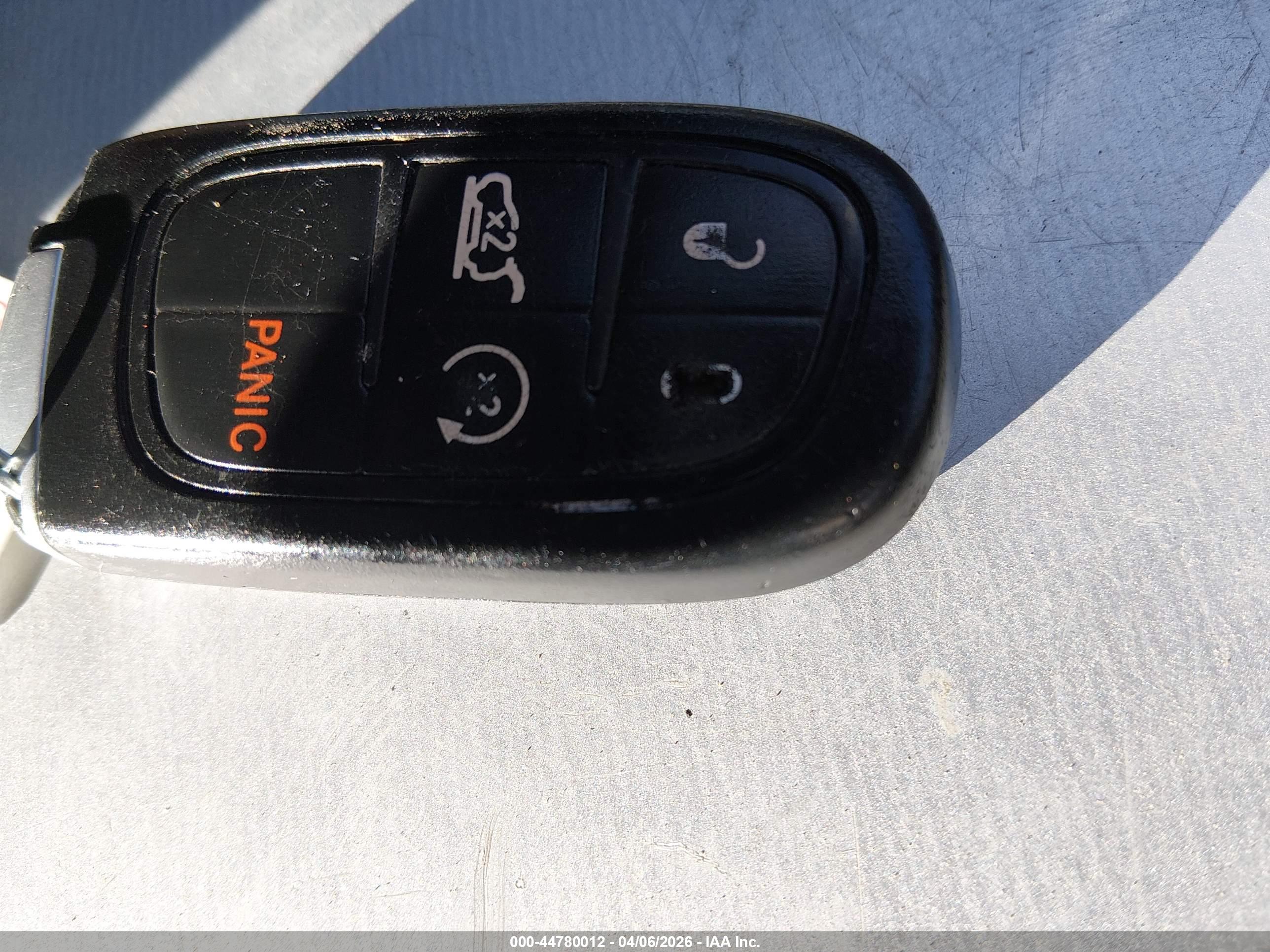 JEEP CHEROKEE image 11