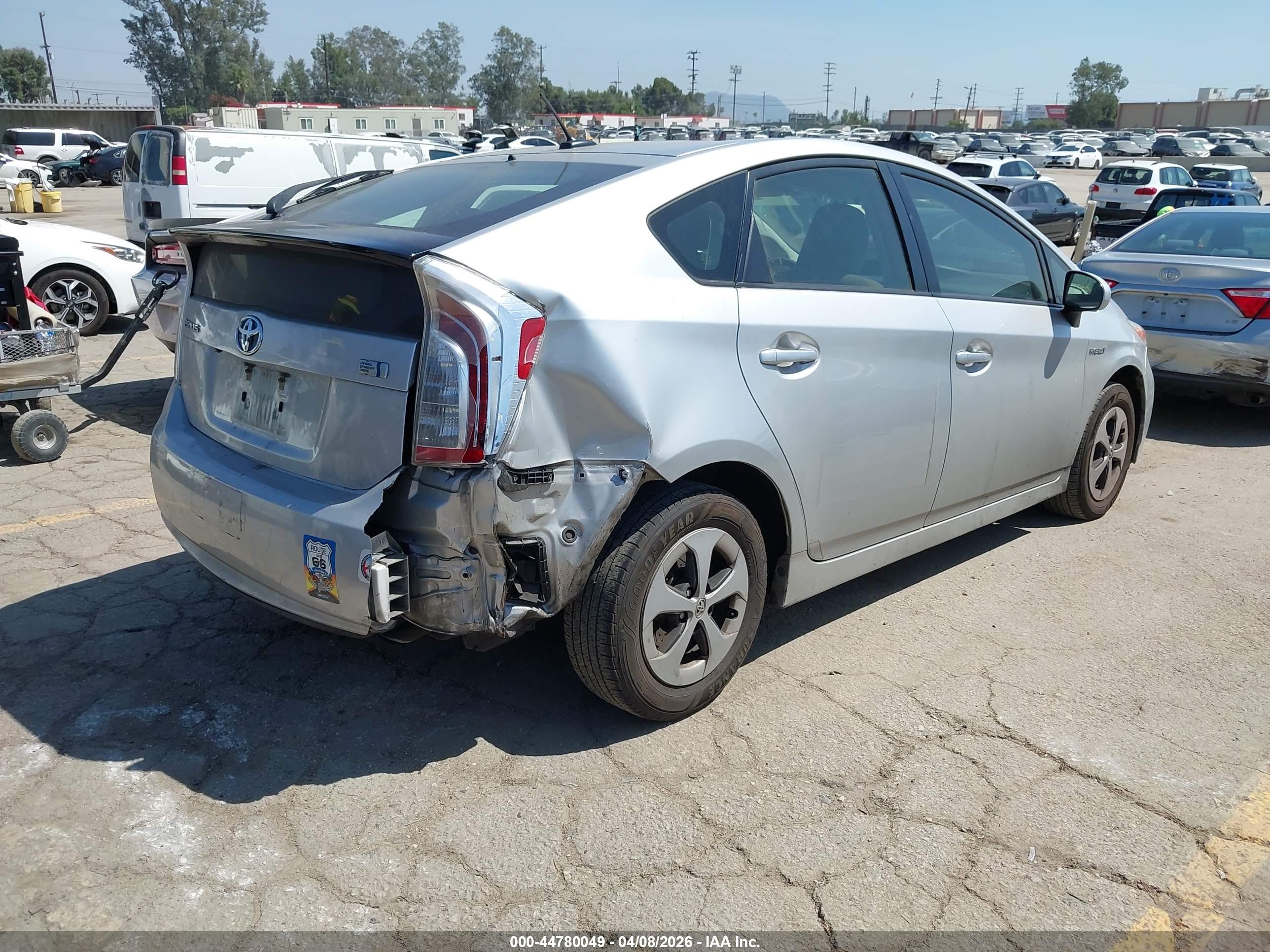 TOYOTA PRIUS image 4