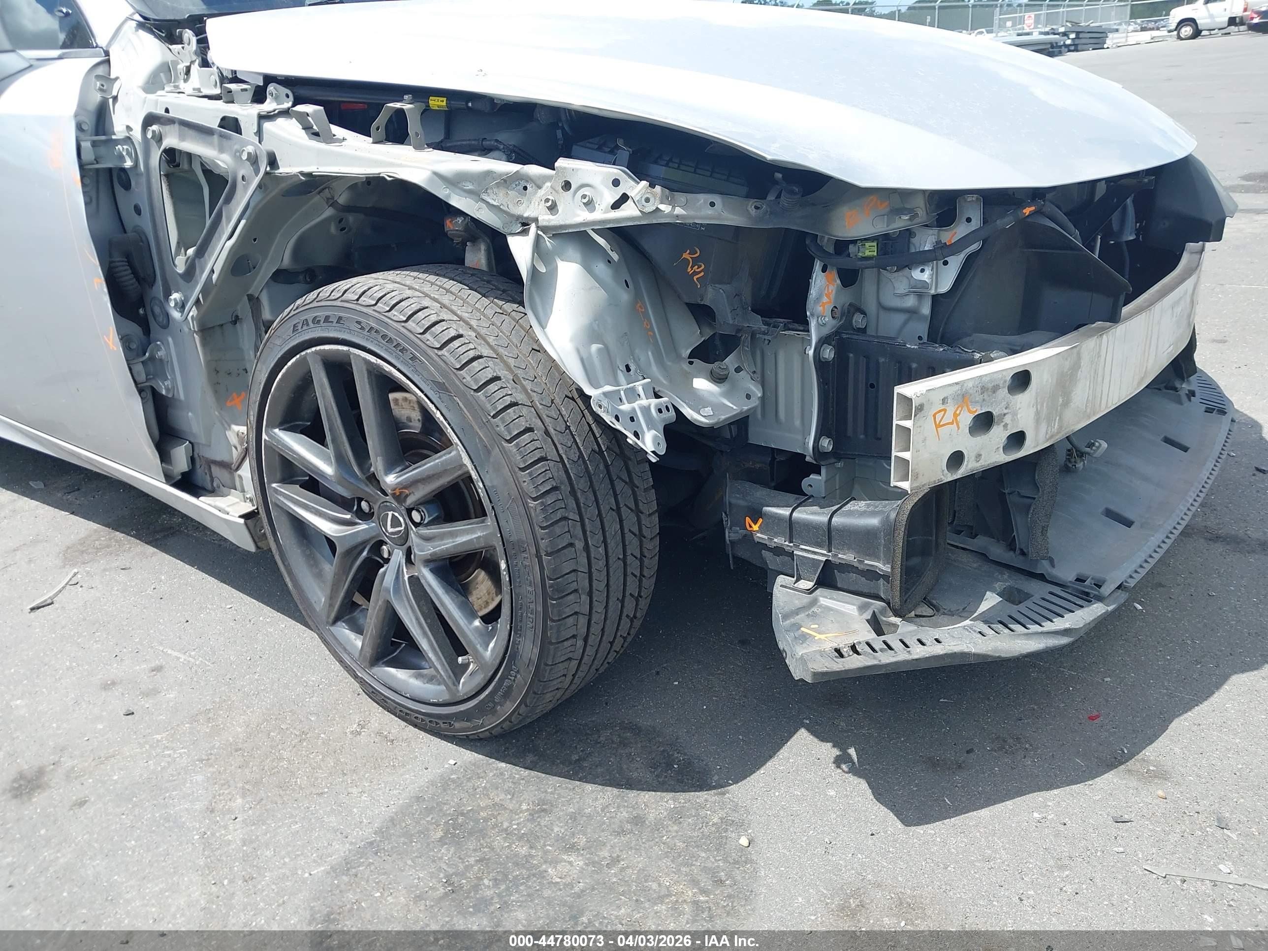 LEXUS IS image 6