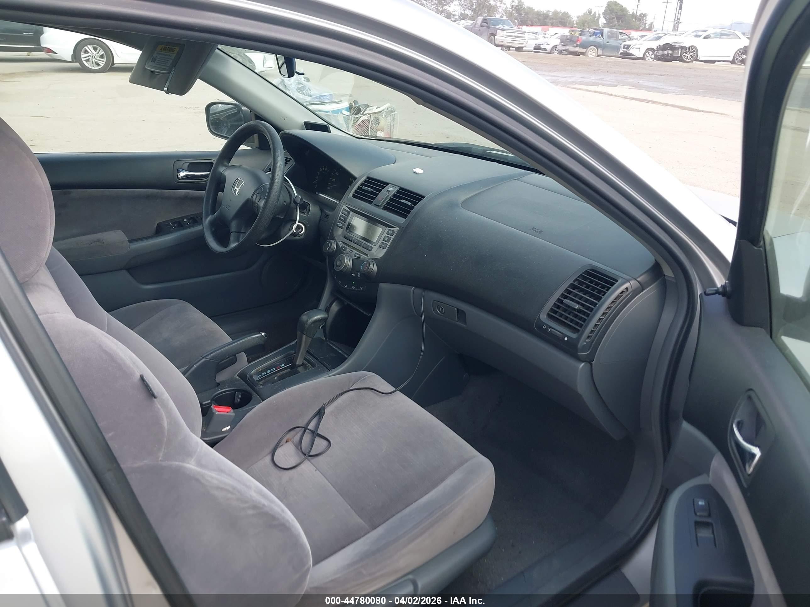 HONDA ACCORD image 5