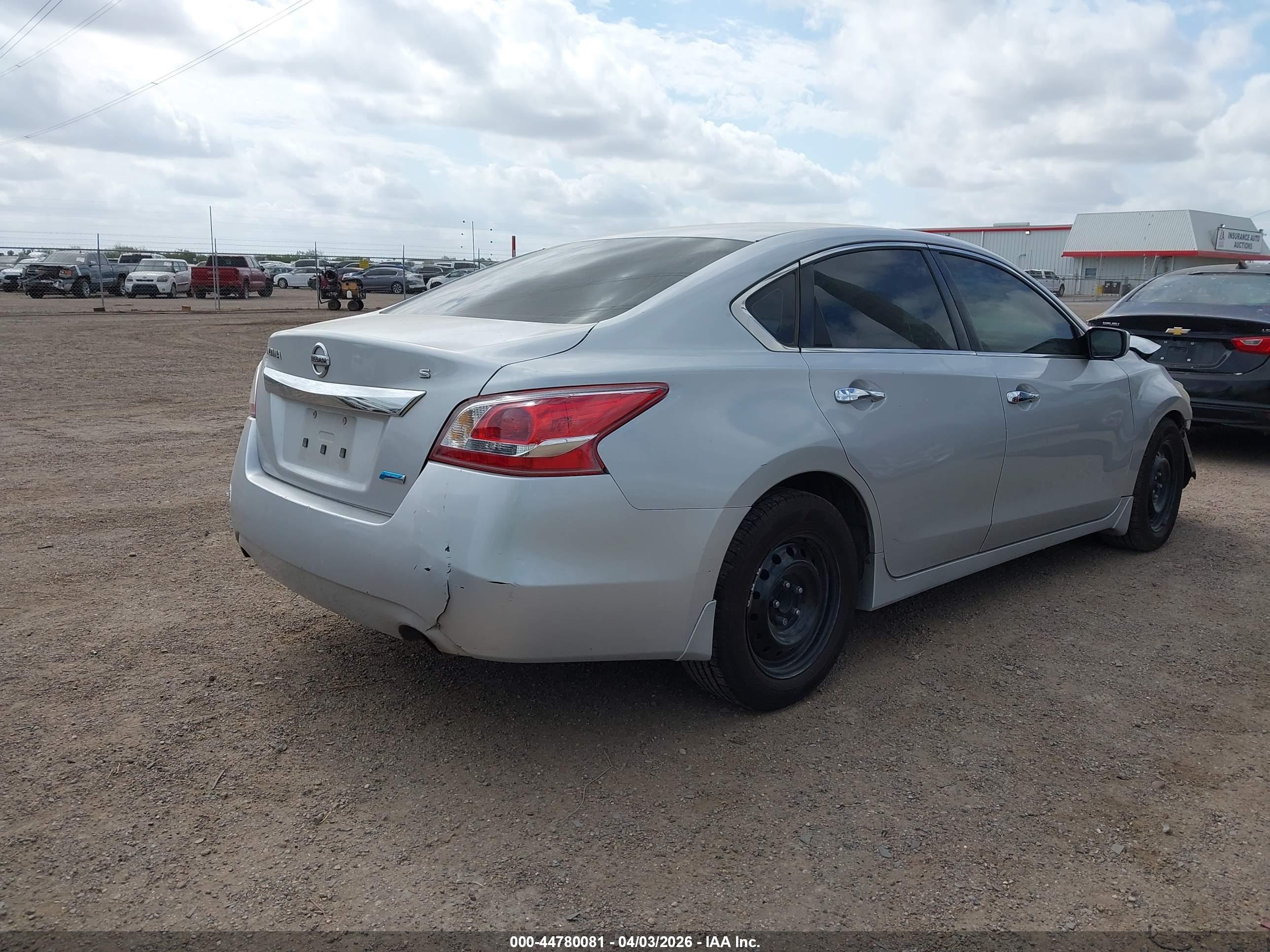 NISSAN ALTIMA image 4