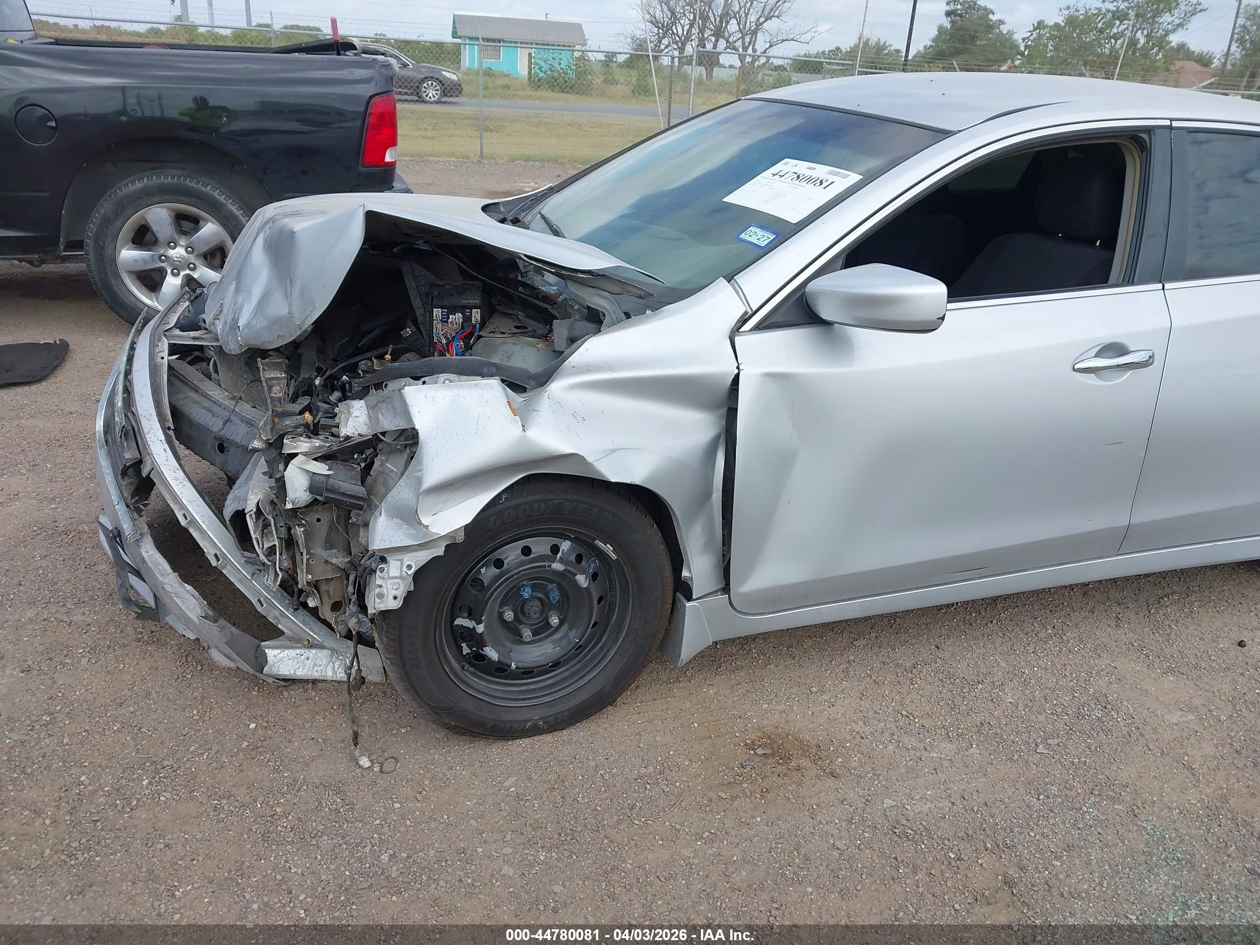 NISSAN ALTIMA image 6