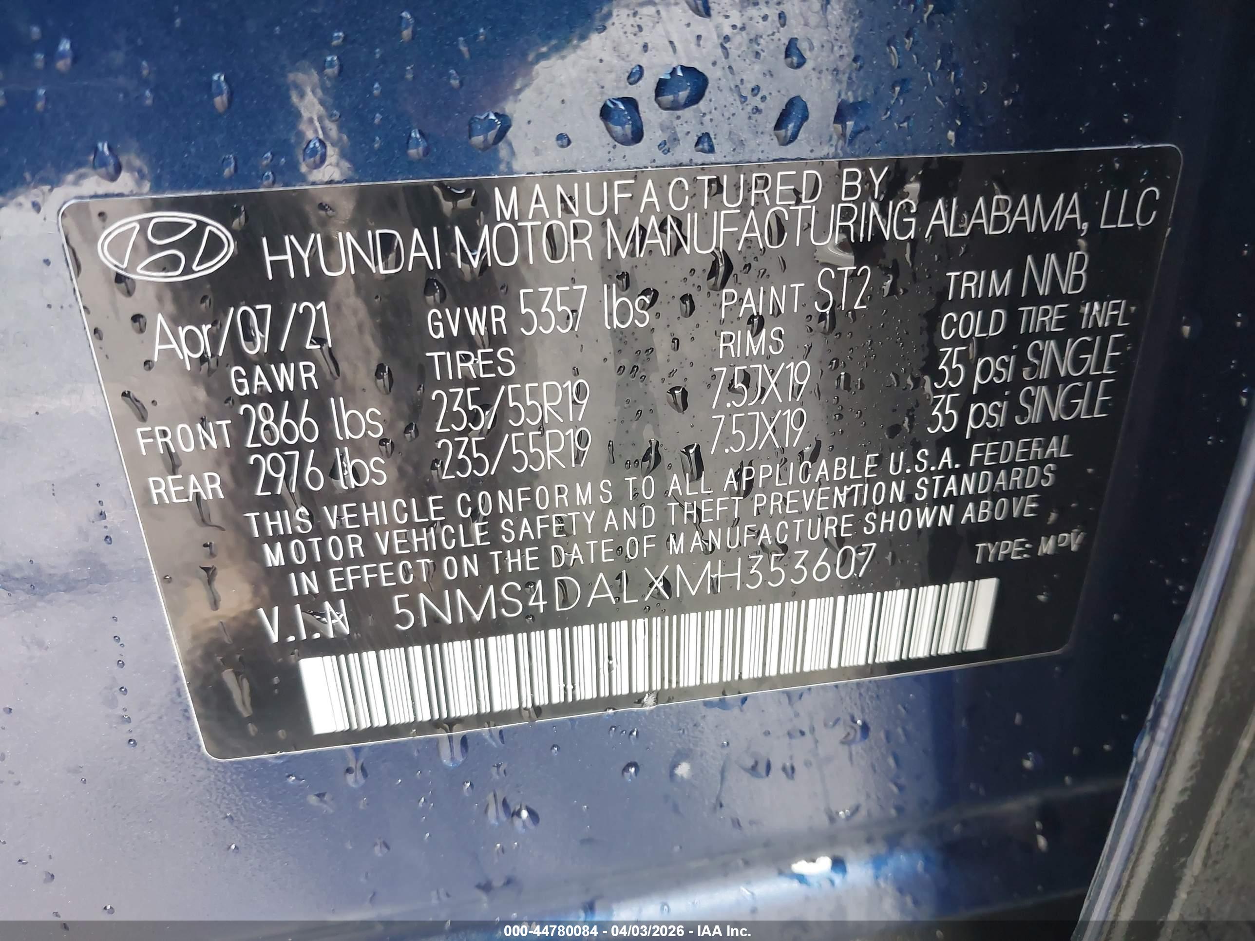 HYUNDAI SANTA image 9