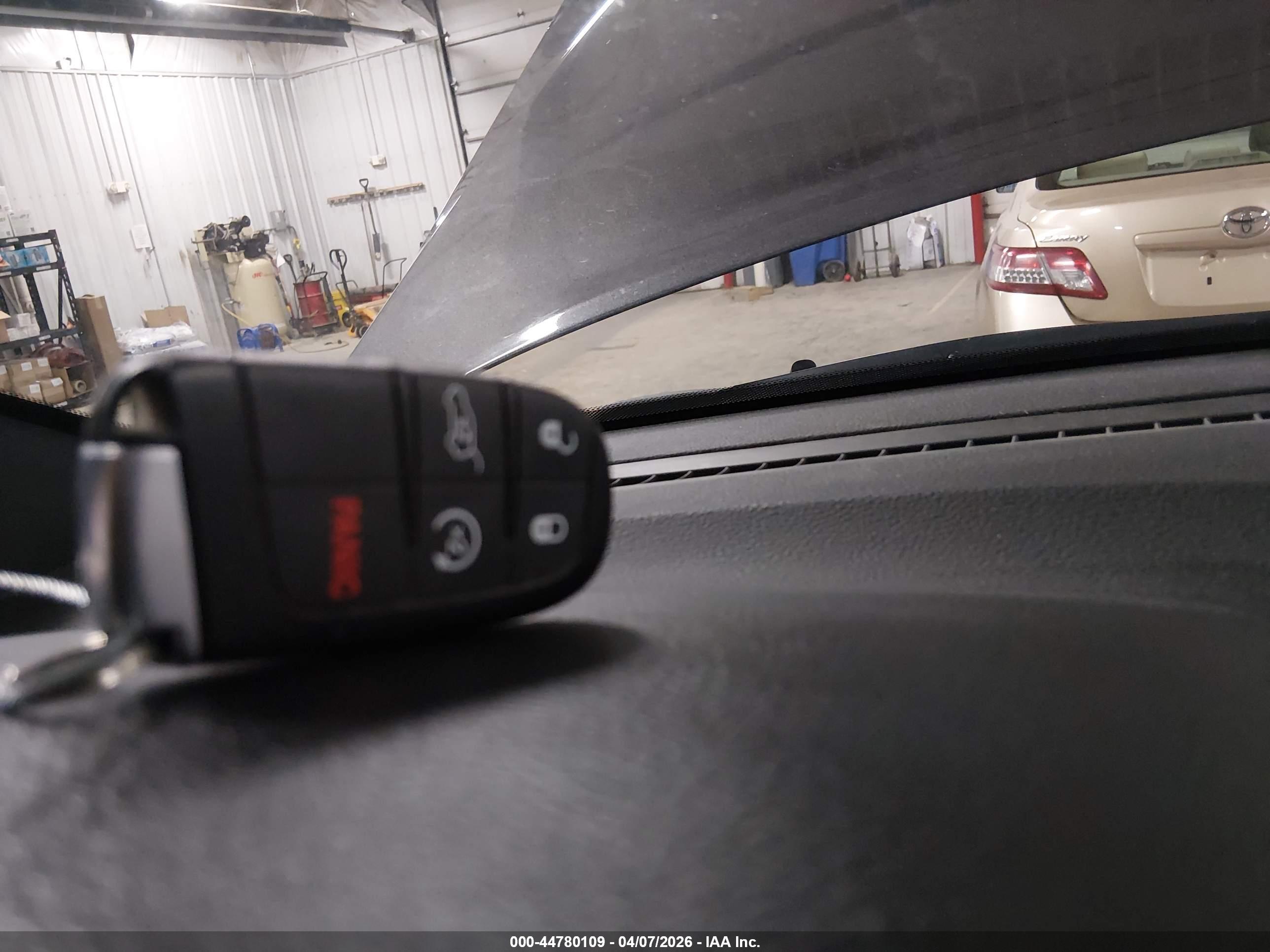 JEEP GRAND image 11