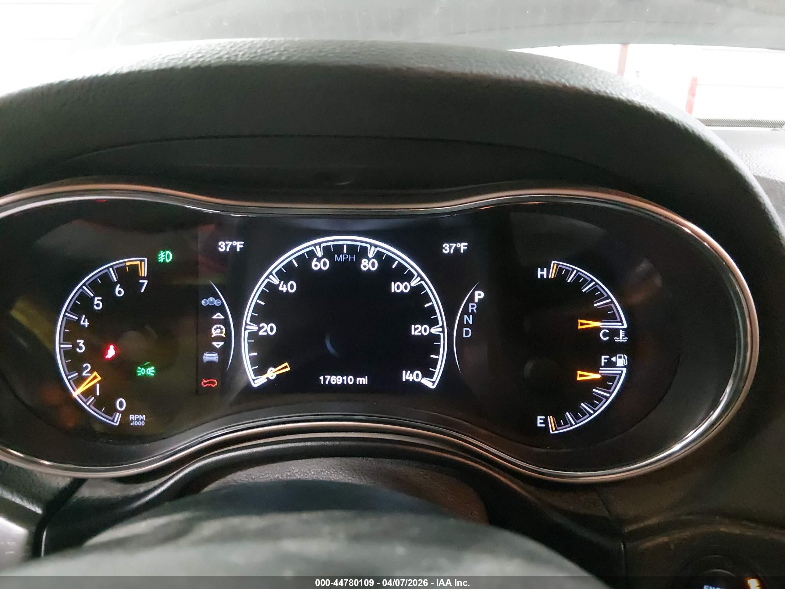 JEEP GRAND image 7