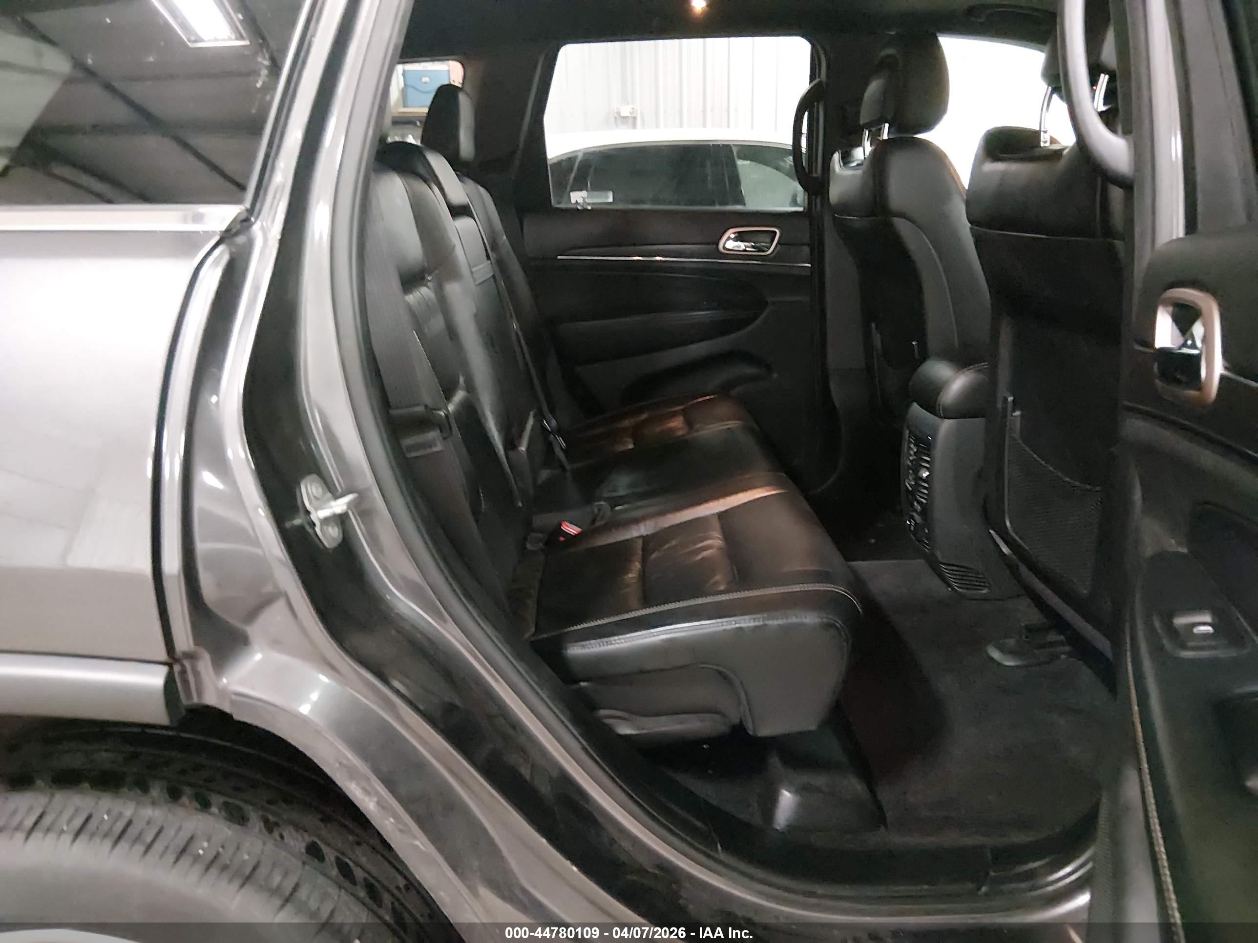 JEEP GRAND image 8
