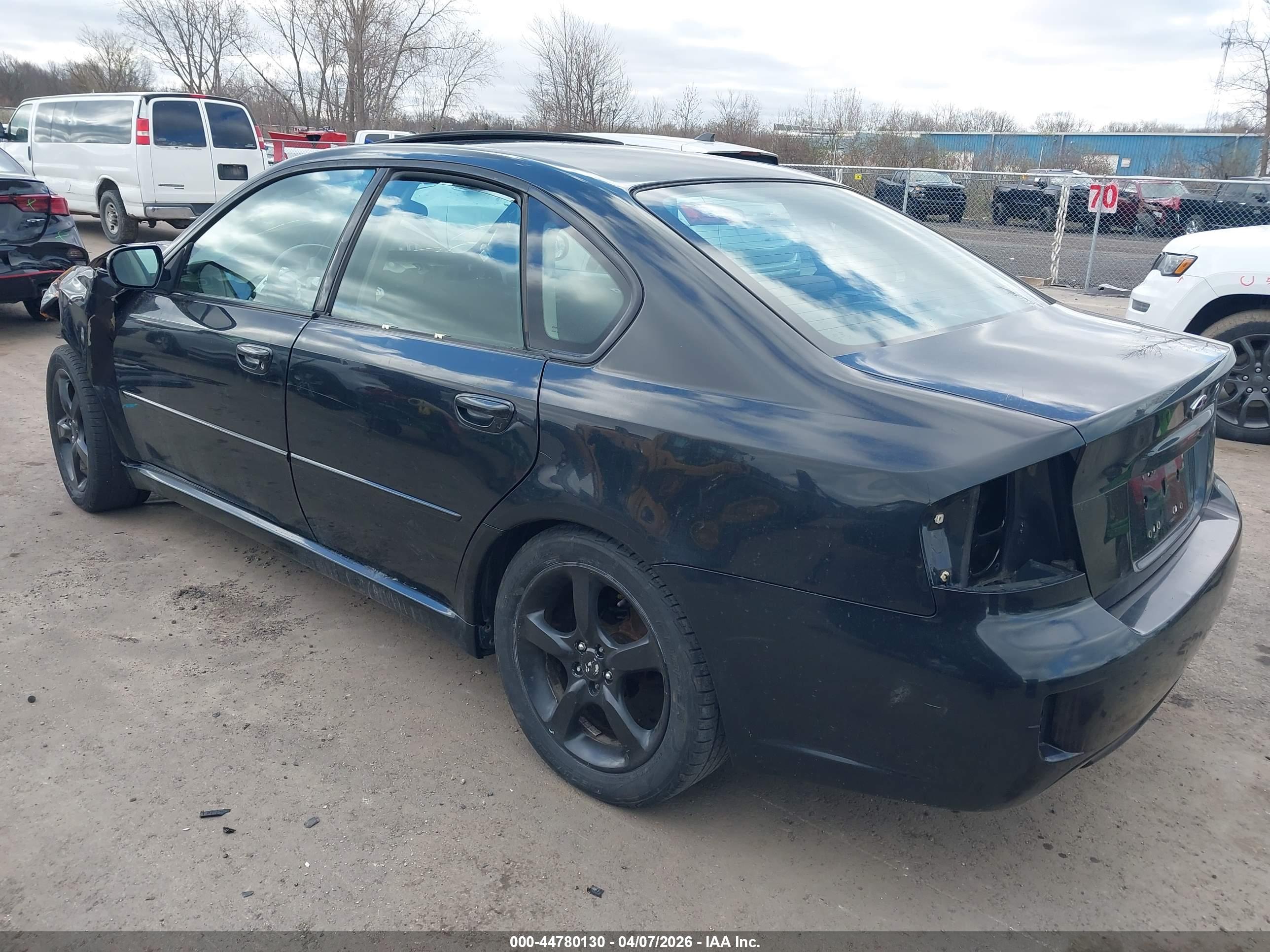 SUBARU LEGACY image 3