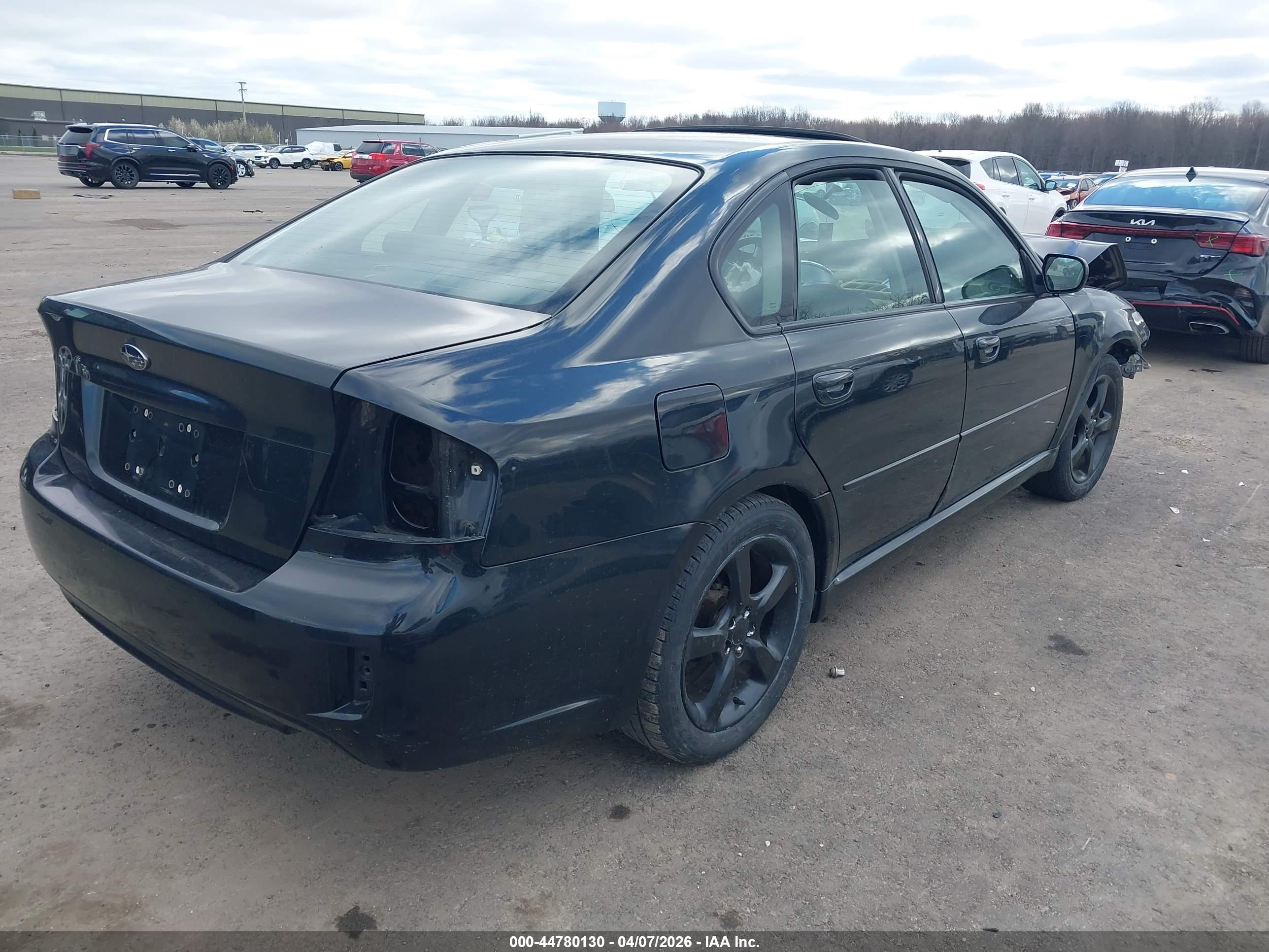 SUBARU LEGACY image 4