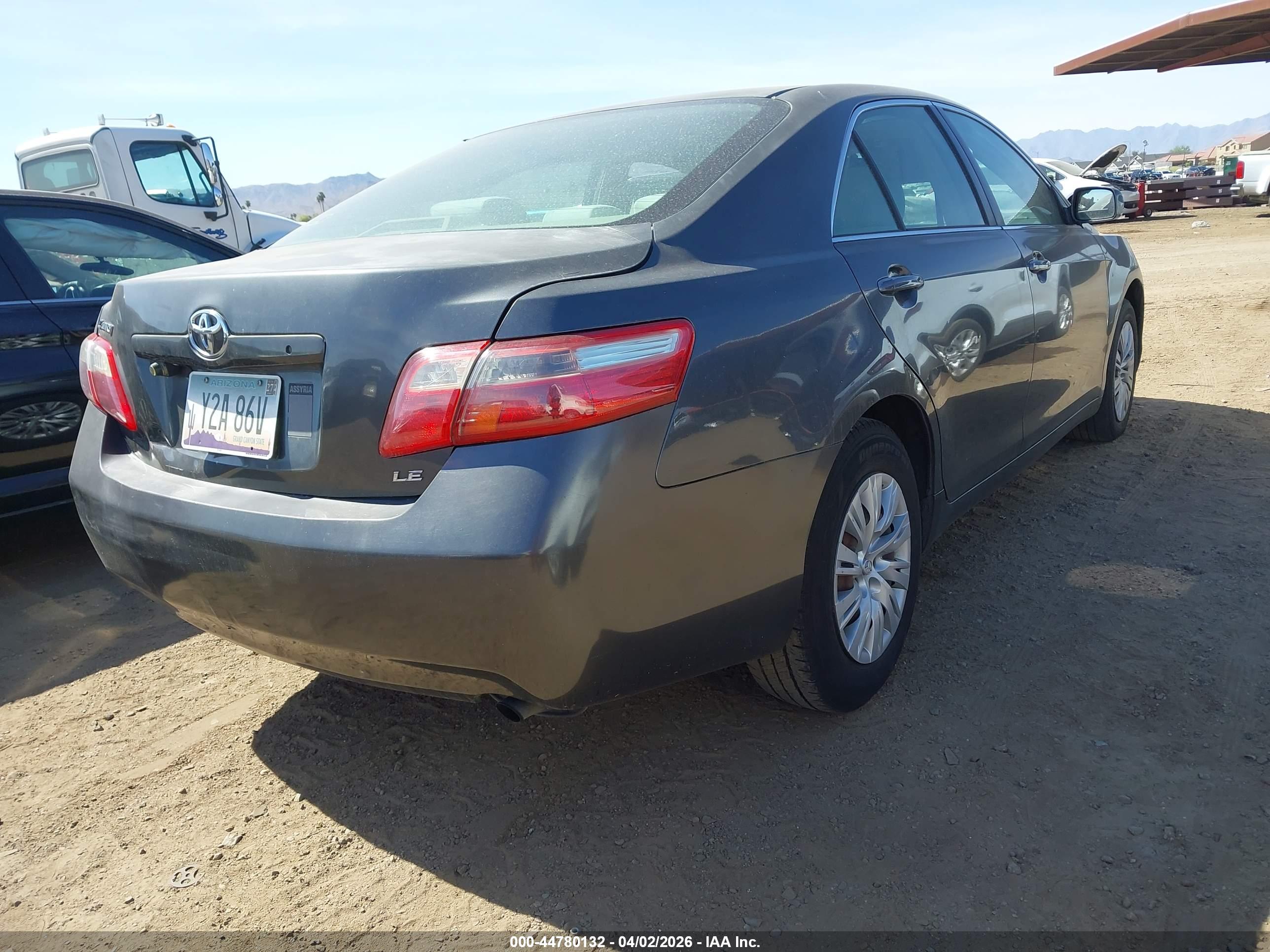 TOYOTA CAMRY image 4