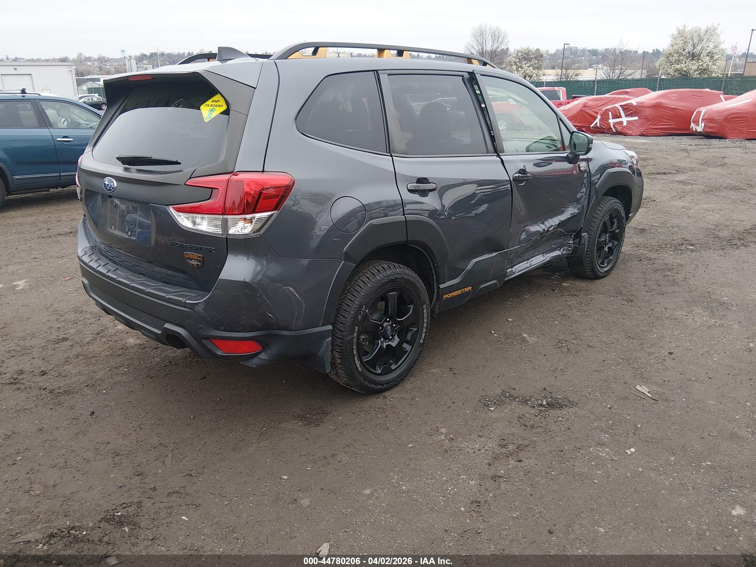SUBARU FORESTER image 4