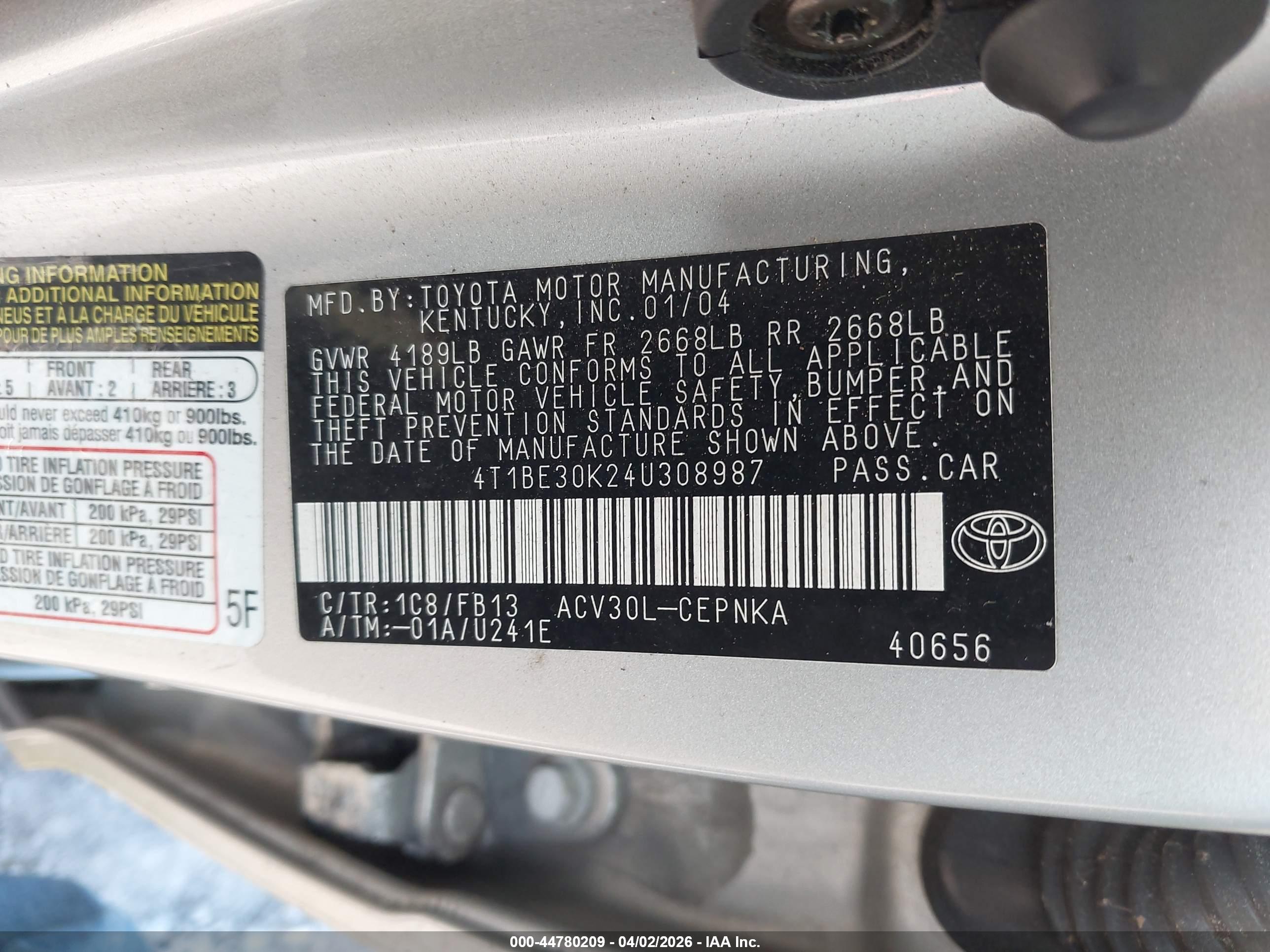 TOYOTA CAMRY image 9