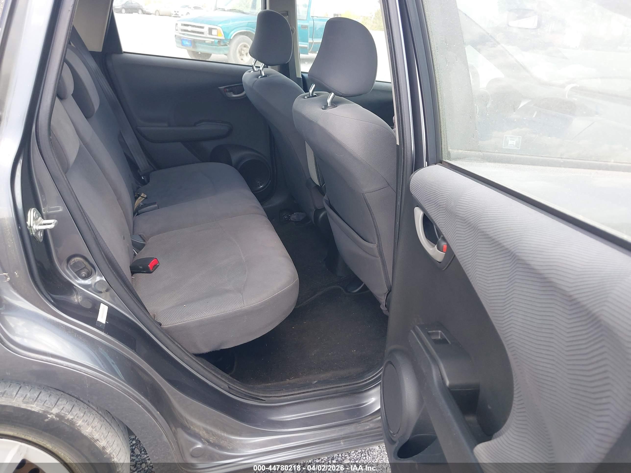 HONDA FIT image 8