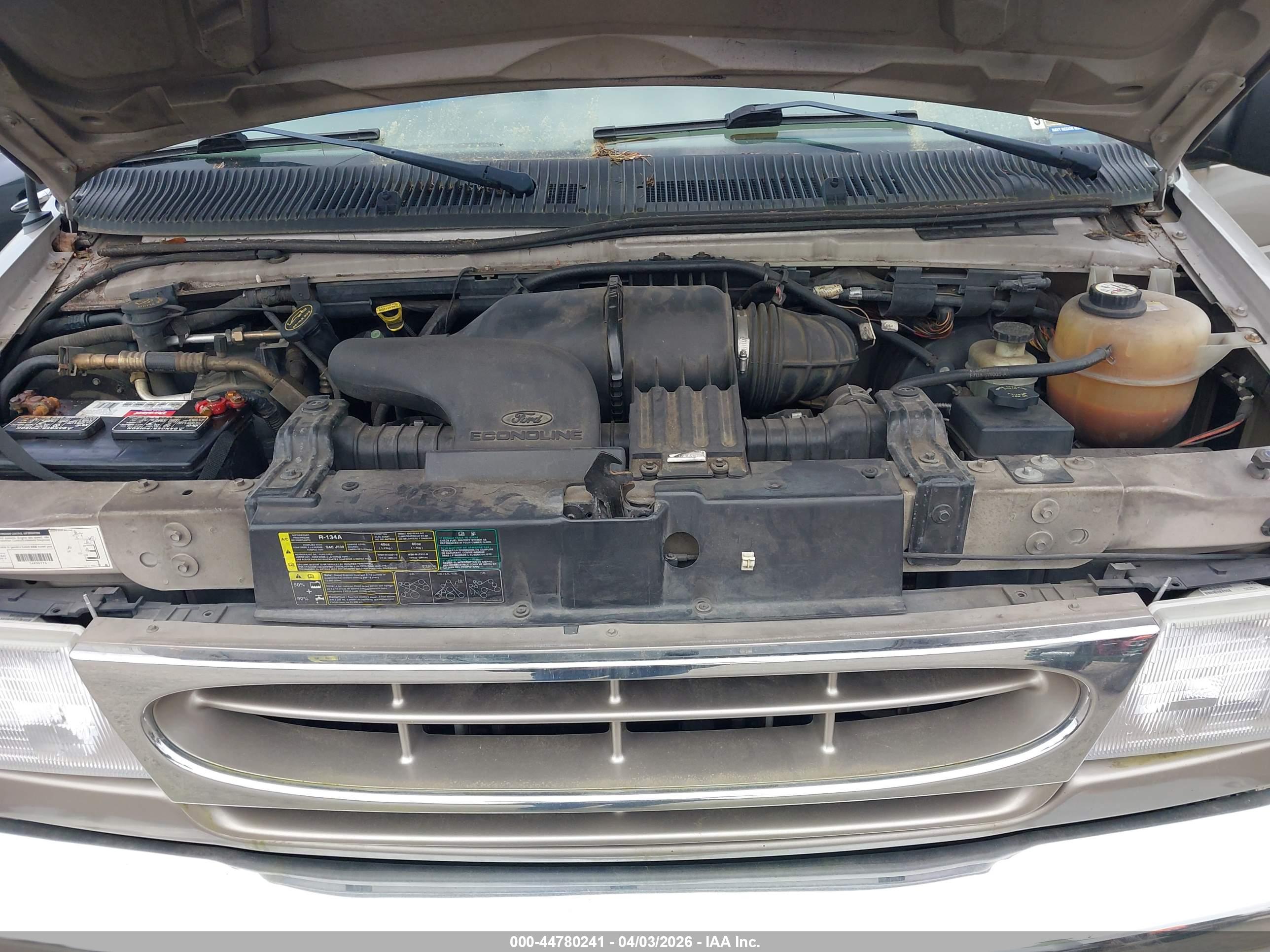 FORD E-150 image 10