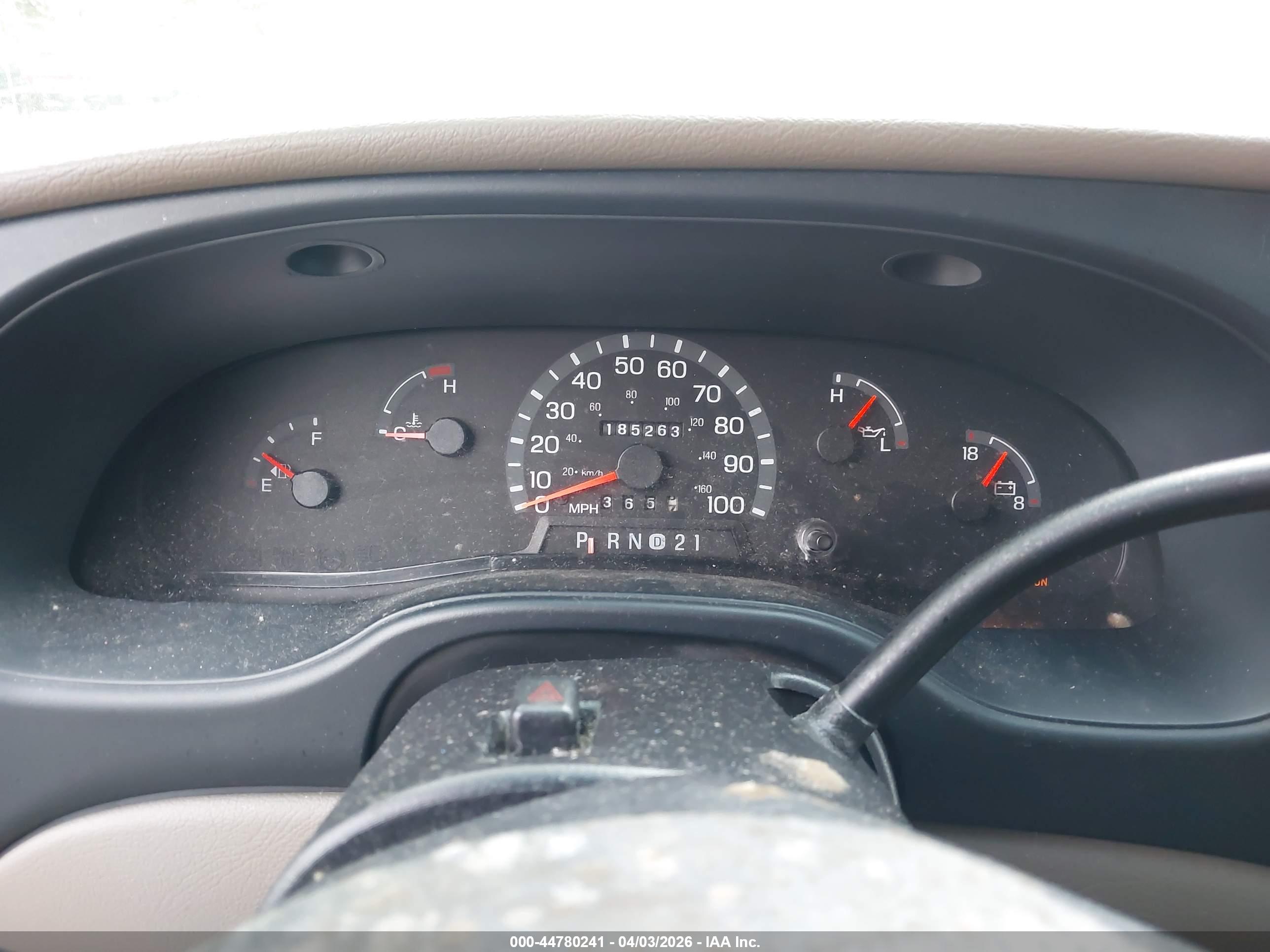 FORD E-150 image 7
