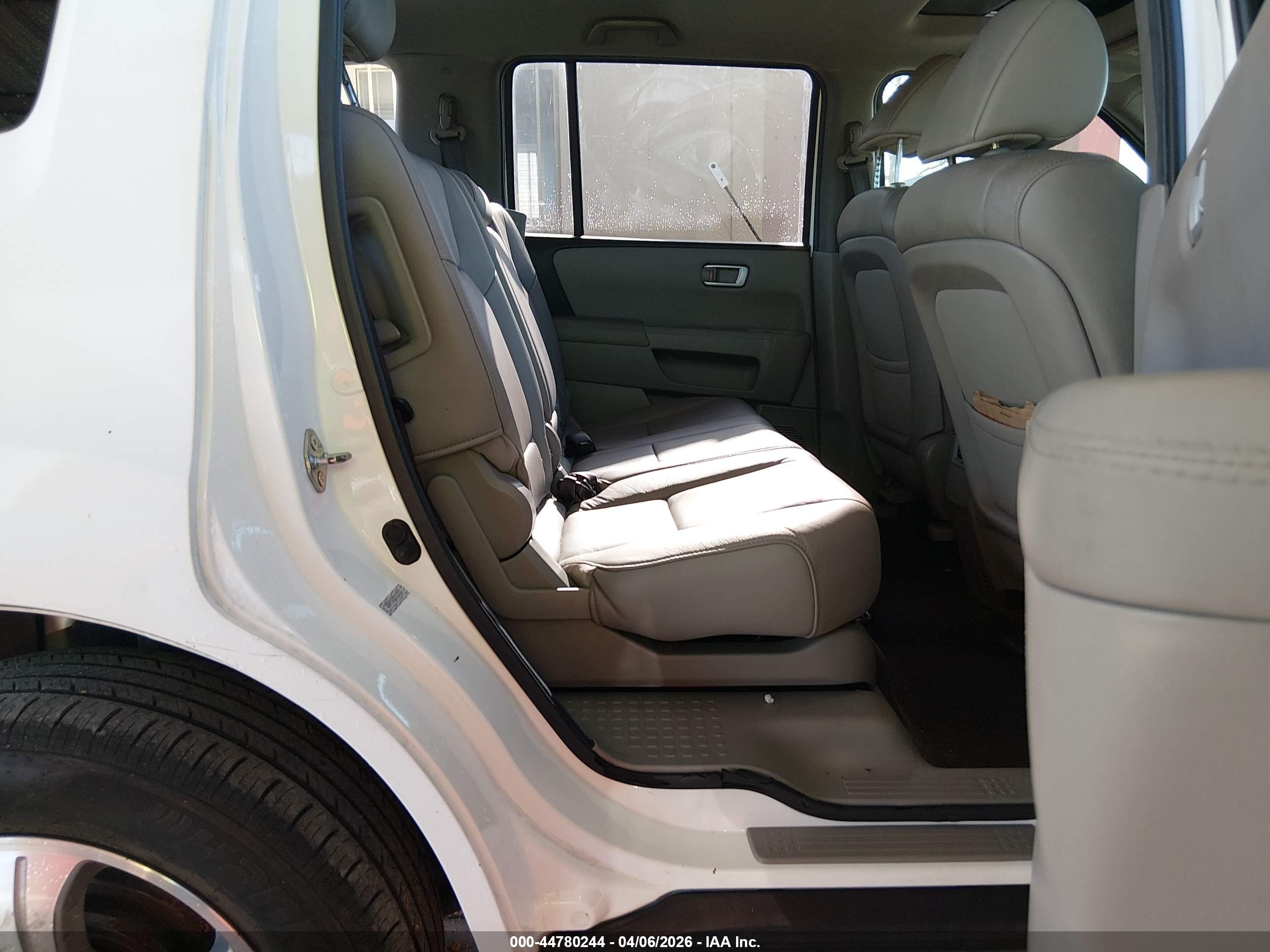 HONDA PILOT image 8