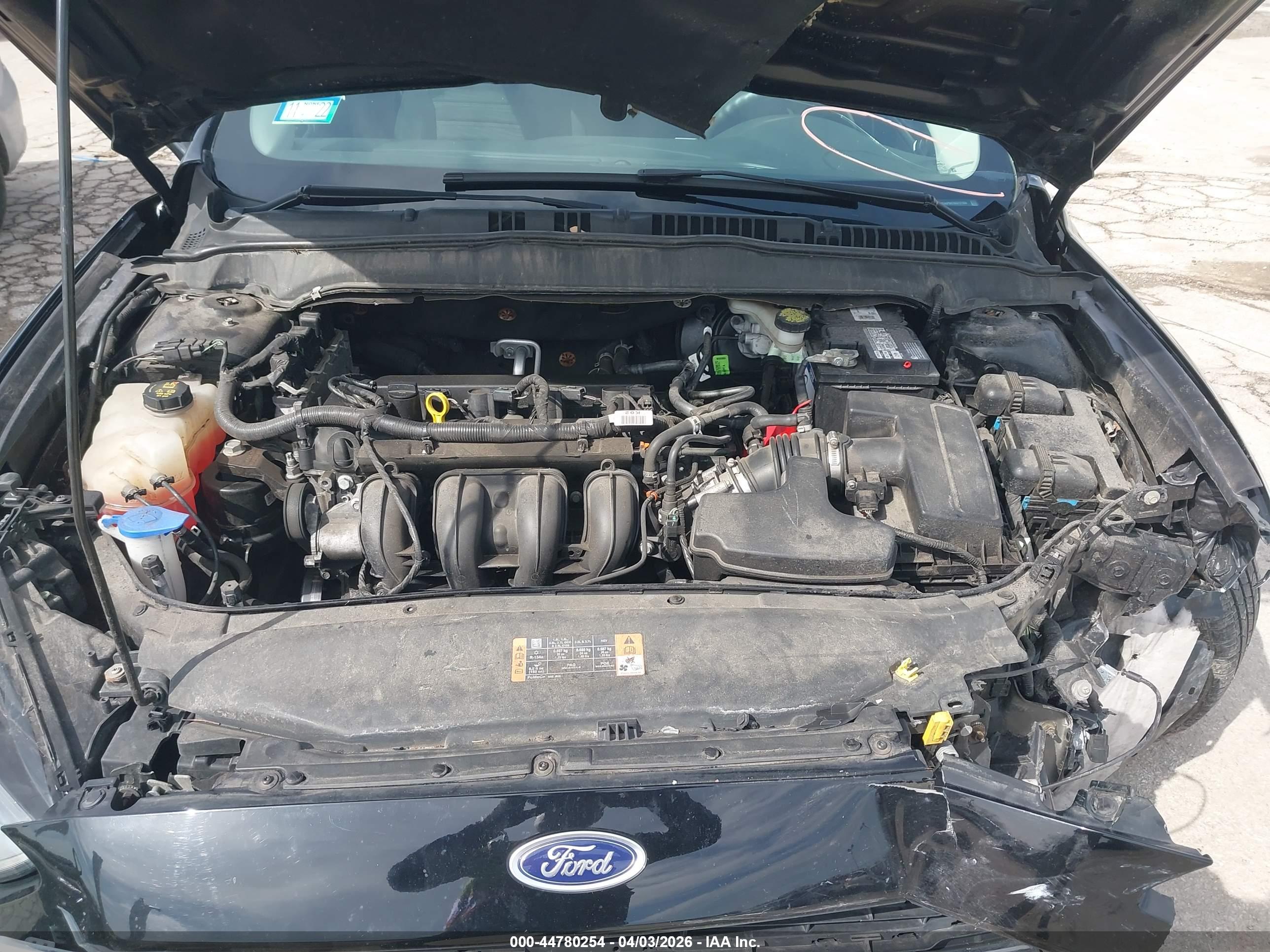 FORD FUSION image 10