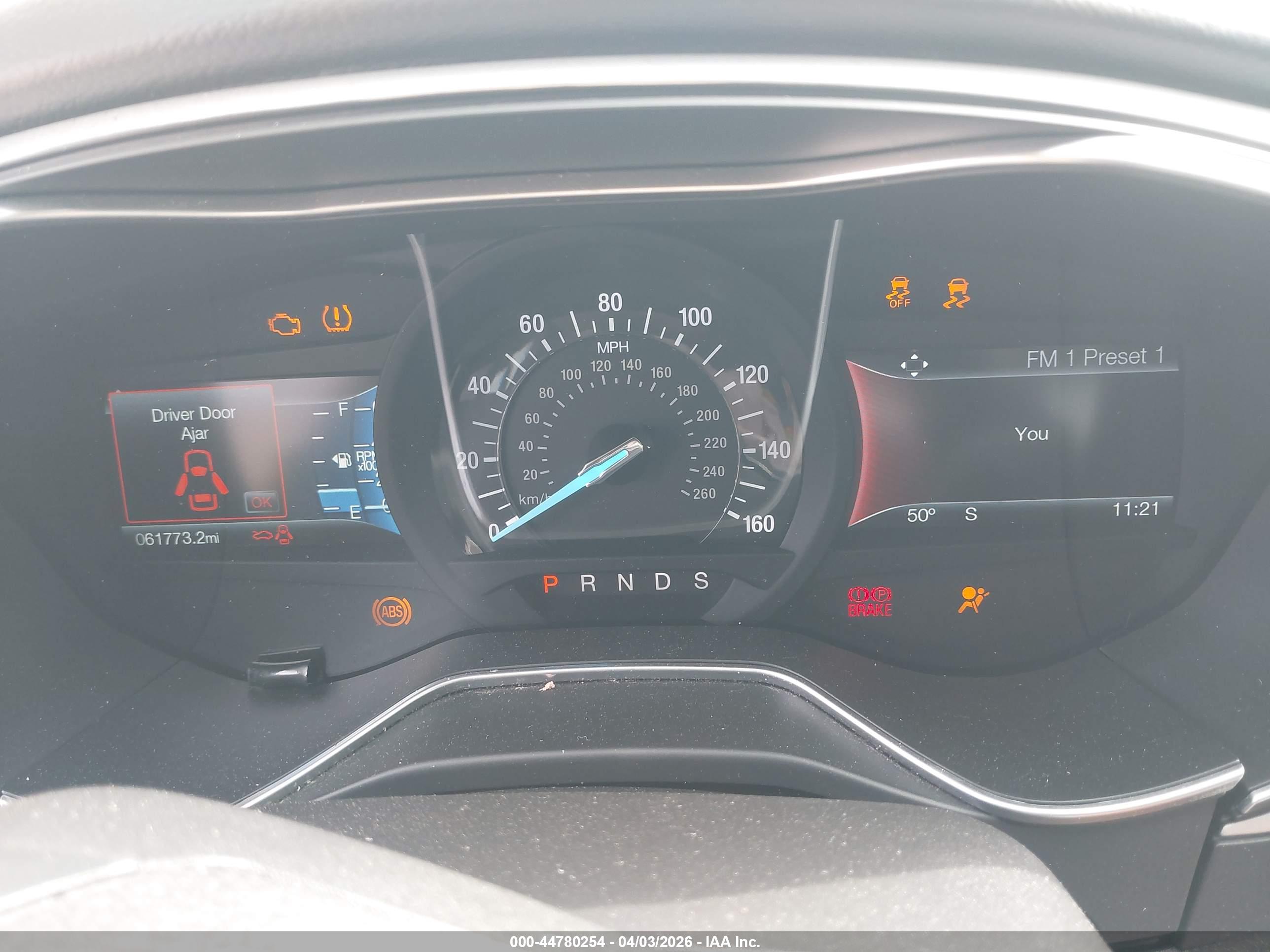 FORD FUSION image 7